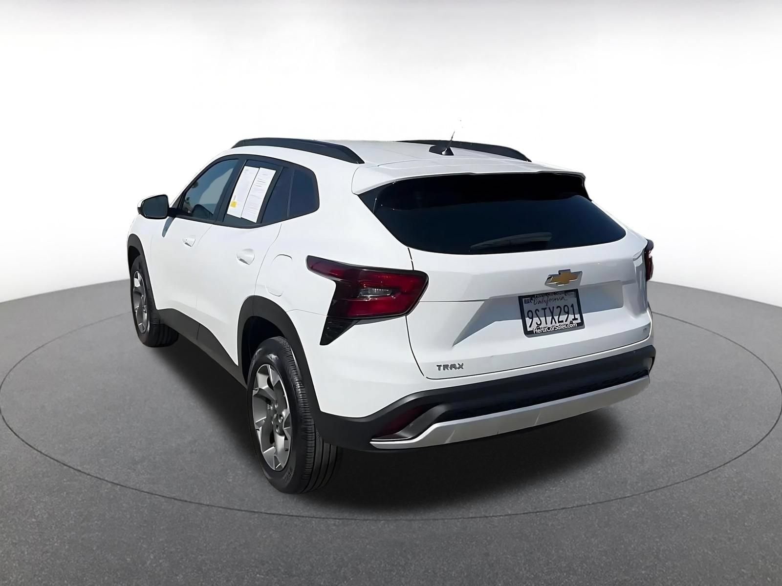 Thumbnail: 2025 Chevrolet Trax - 11
