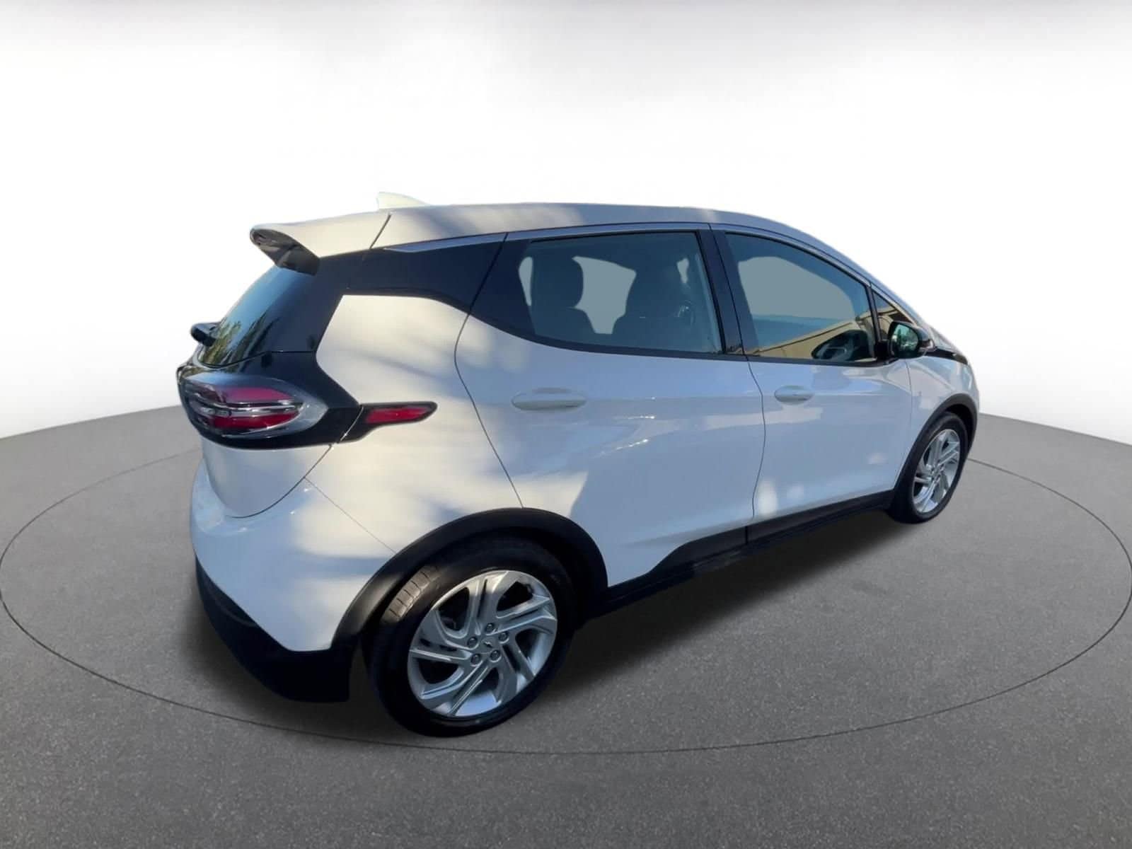 Thumbnail: 2023 Chevrolet Bolt EV - 15
