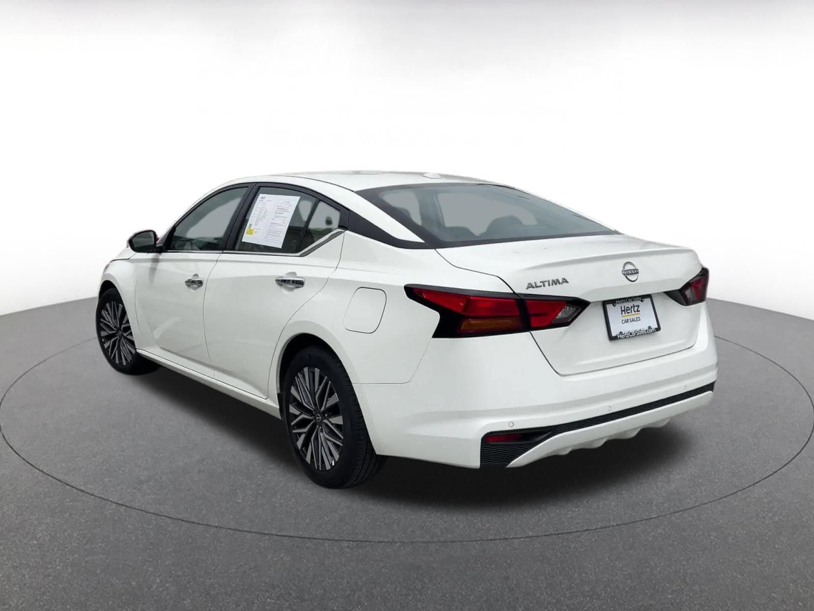 Thumbnail: 2025 Nissan Altima - 11