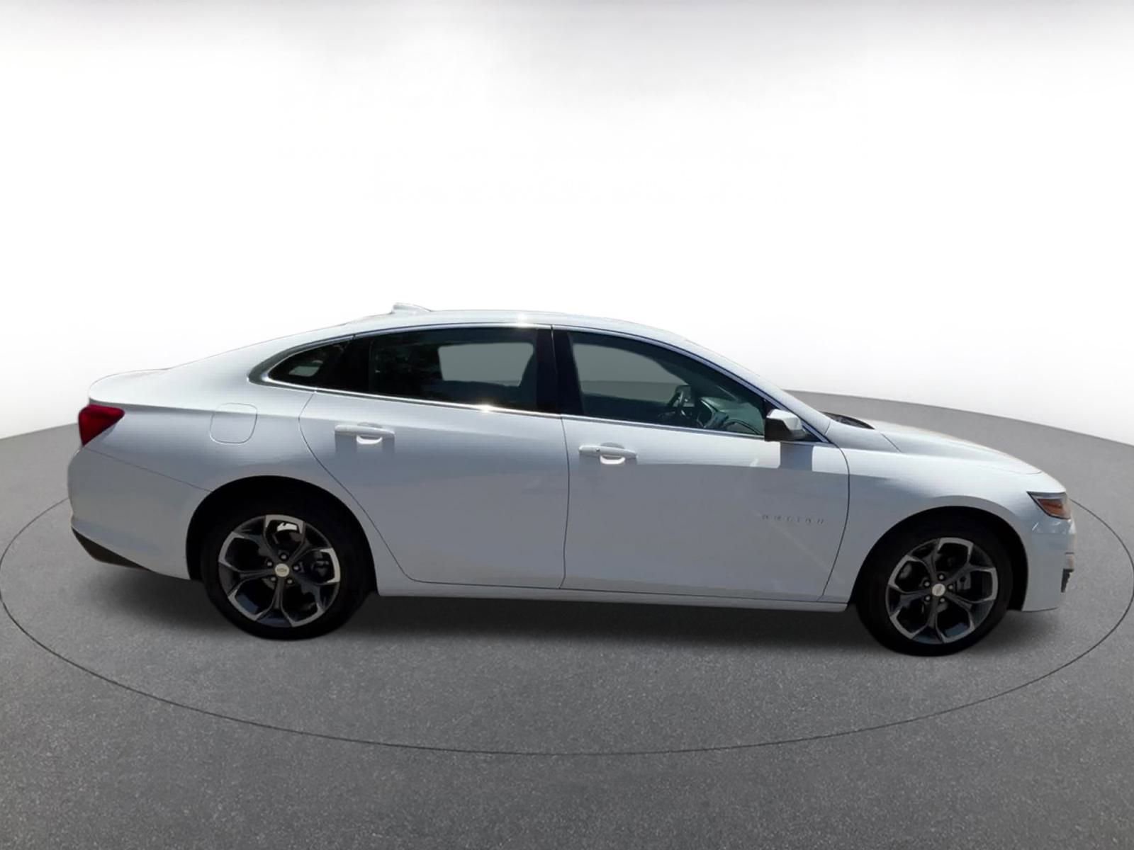 Thumbnail: 2024 Chevrolet Malibu - 16