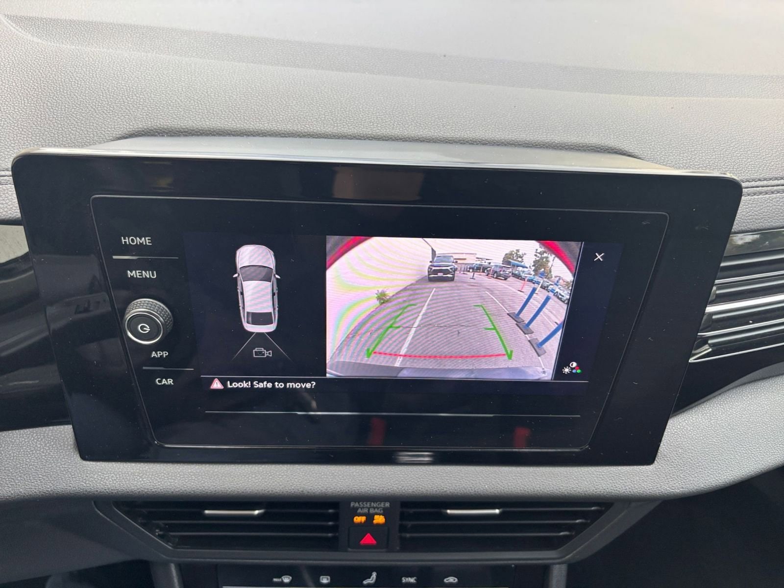 Thumbnail: 2025 Volkswagen Jetta - 17