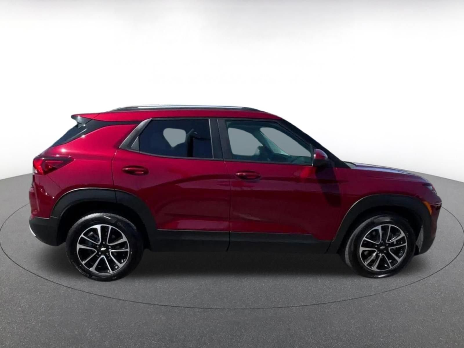 Thumbnail: 2025 Chevrolet TrailBlazer - 16