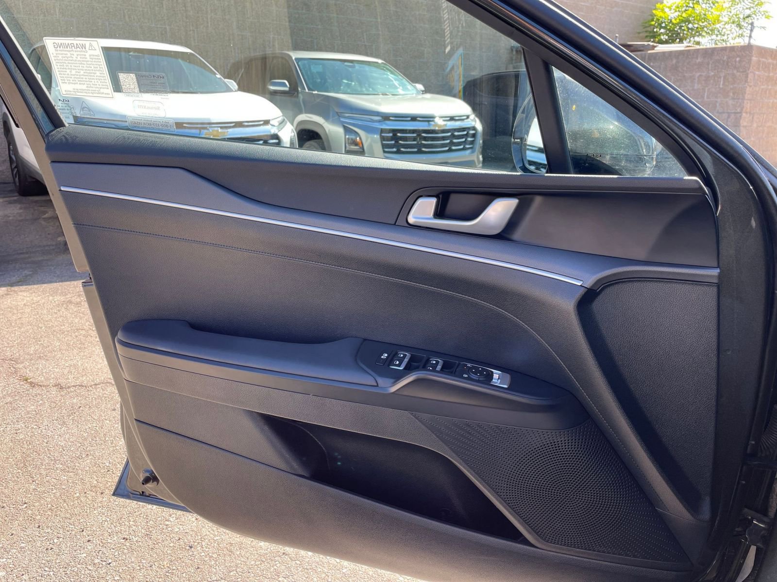 Thumbnail: 2025 Kia K5 - 18