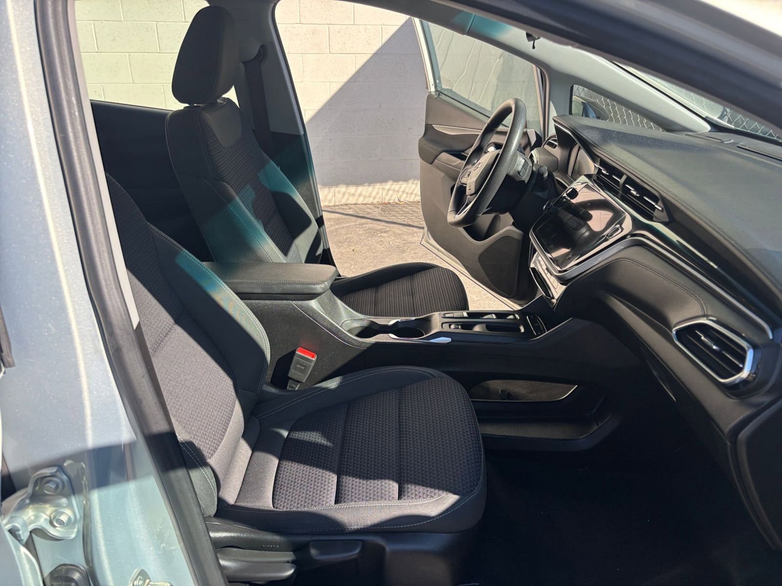 Thumbnail: 2023 Chevrolet Bolt EV - 31