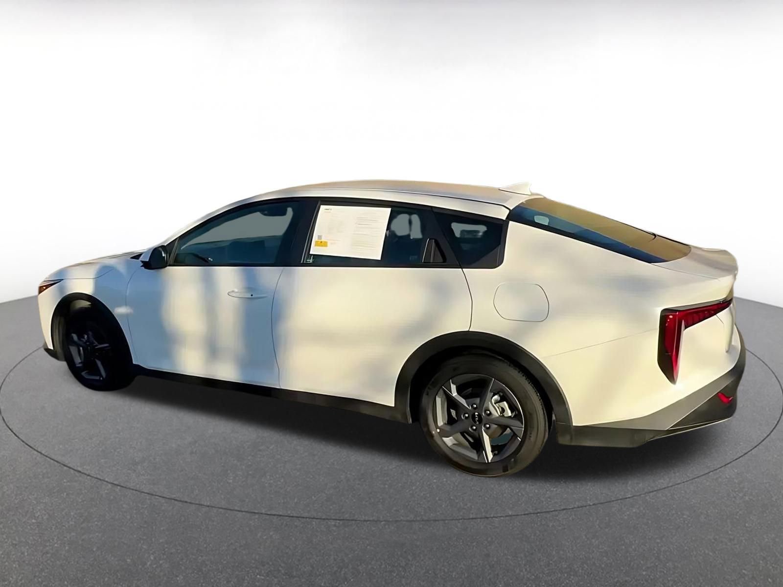 Thumbnail: 2025 Kia K4 - 10