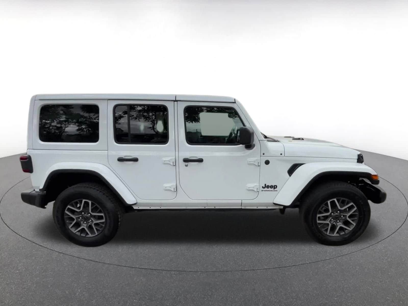 Thumbnail: 2025 Jeep Wrangler - 16