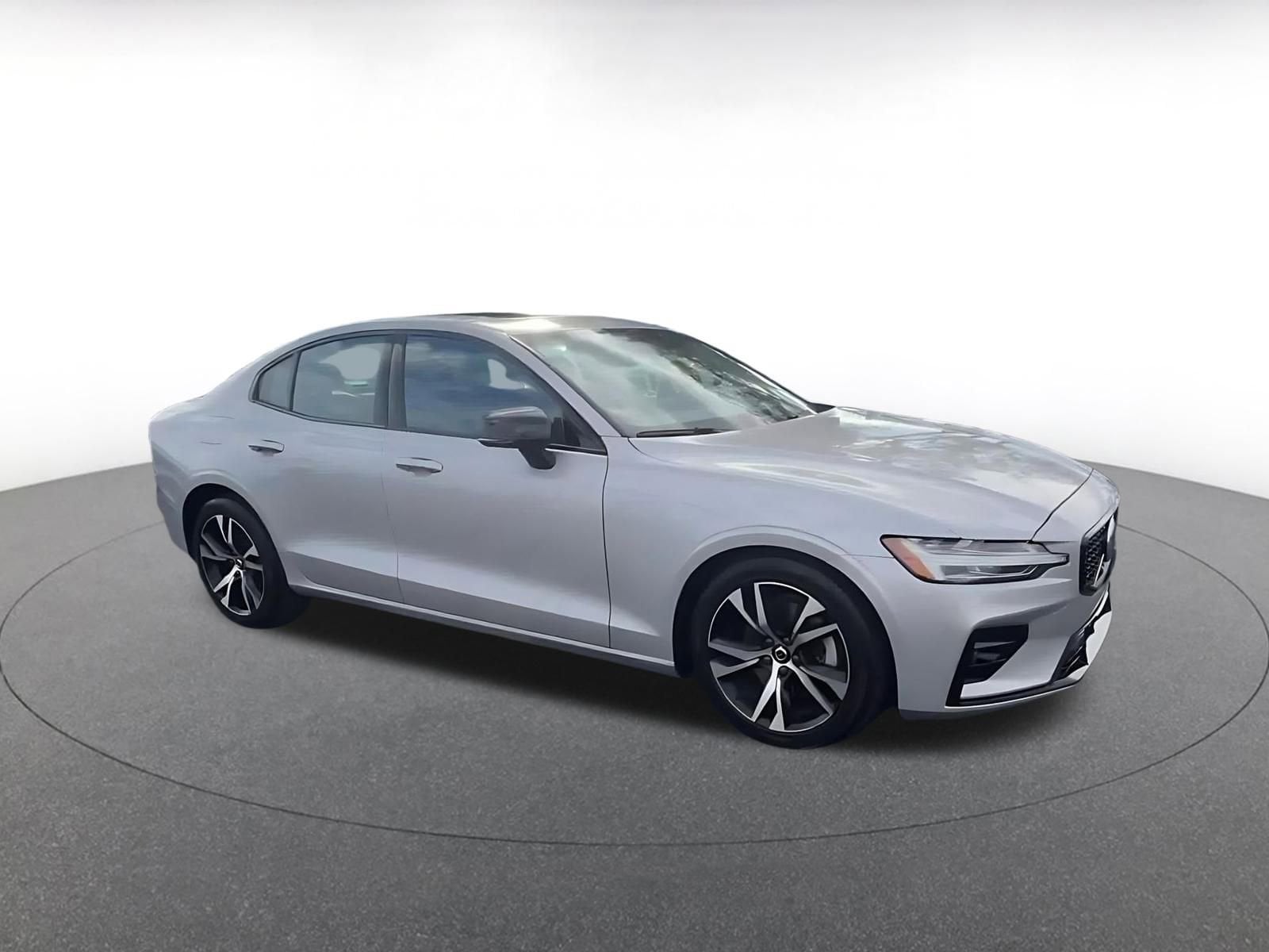 Thumbnail: 2024 Volvo S60 - 2