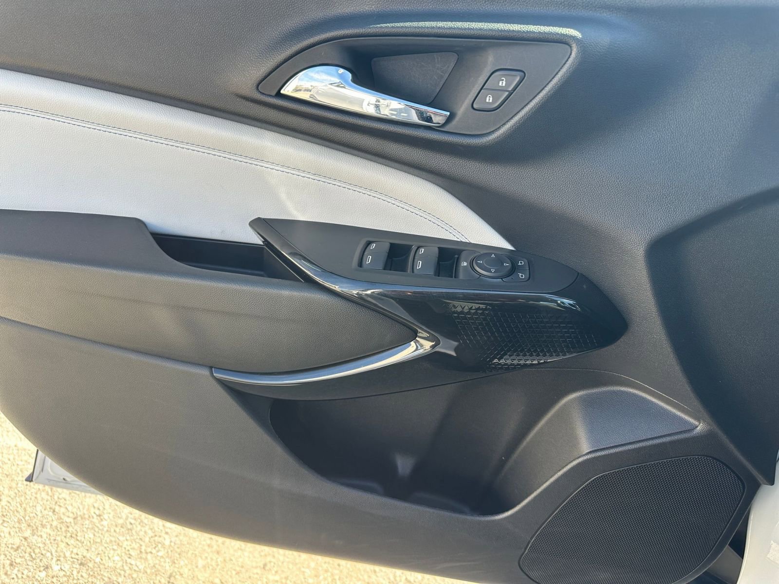 Thumbnail: 2025 Chevrolet Trax - 18