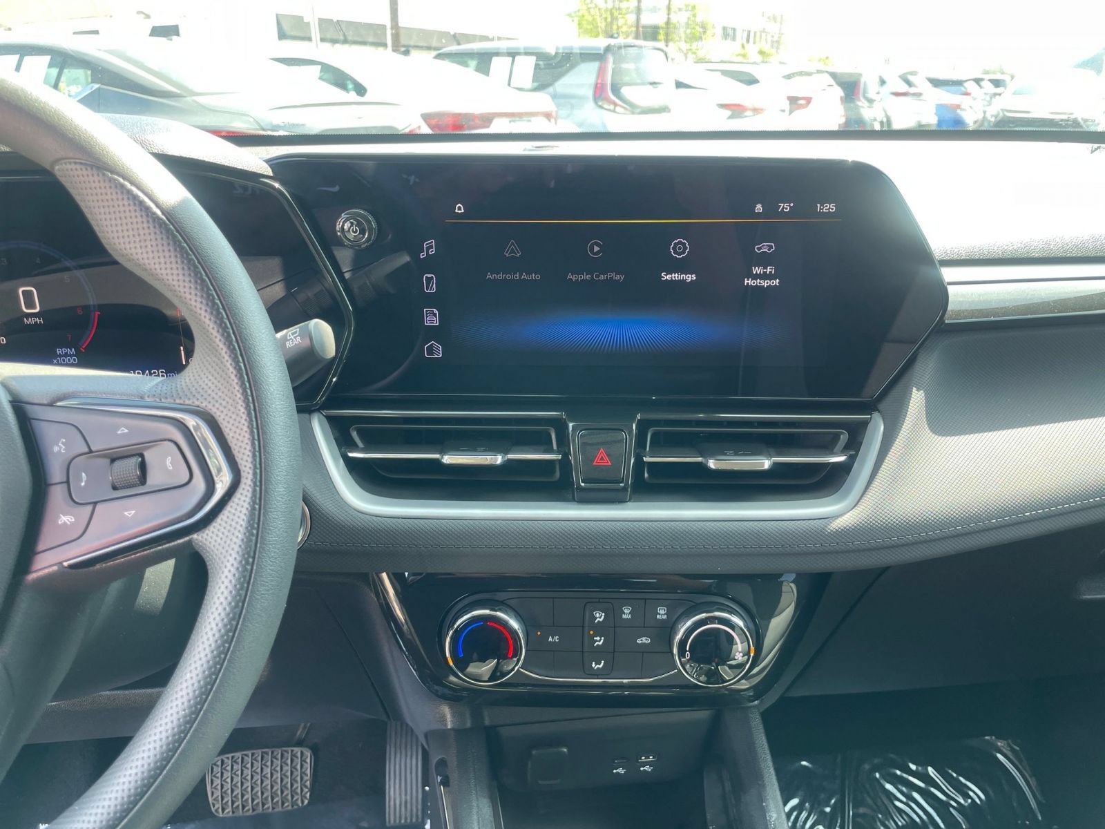 Thumbnail: 2025 Chevrolet TrailBlazer - 17