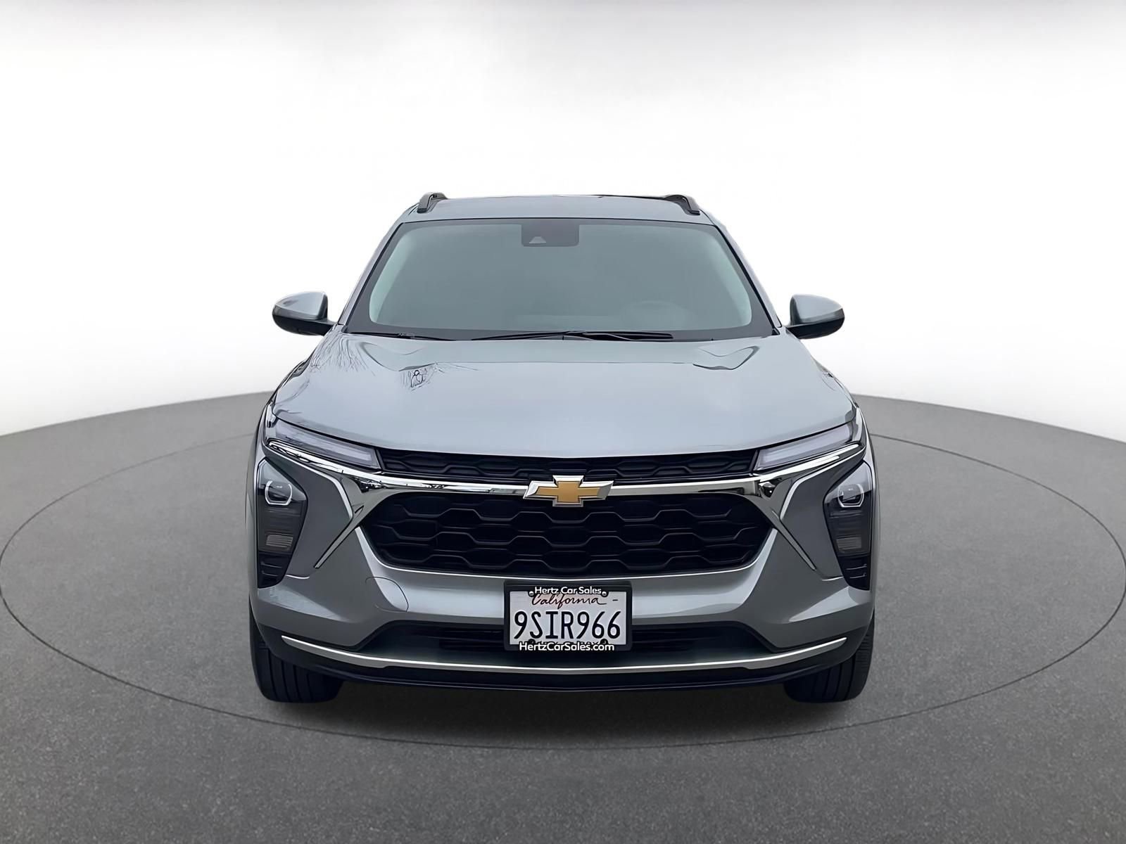 Thumbnail: 2025 Chevrolet Trax - 4