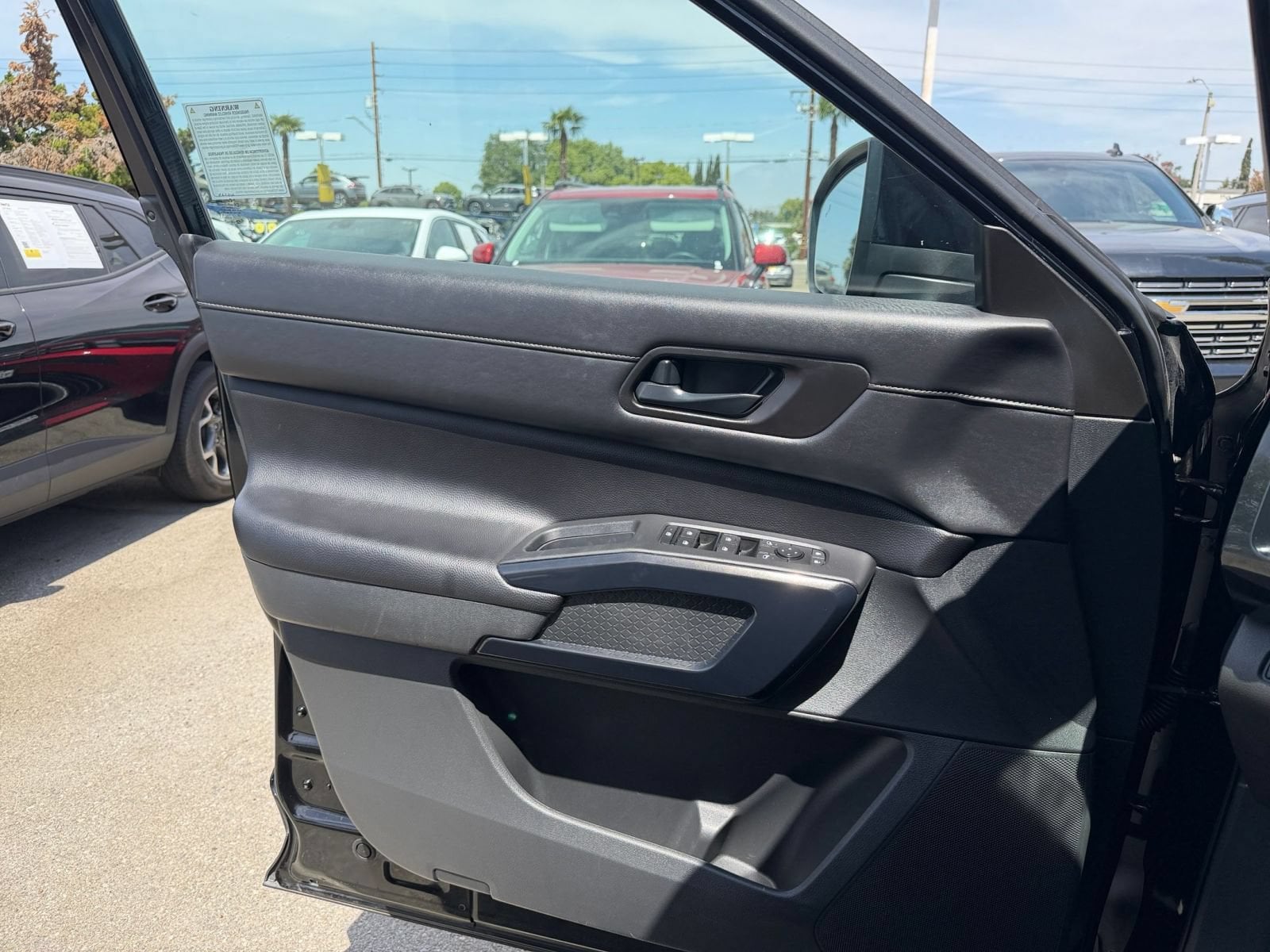 Thumbnail: 2025 Nissan Pathfinder - 15