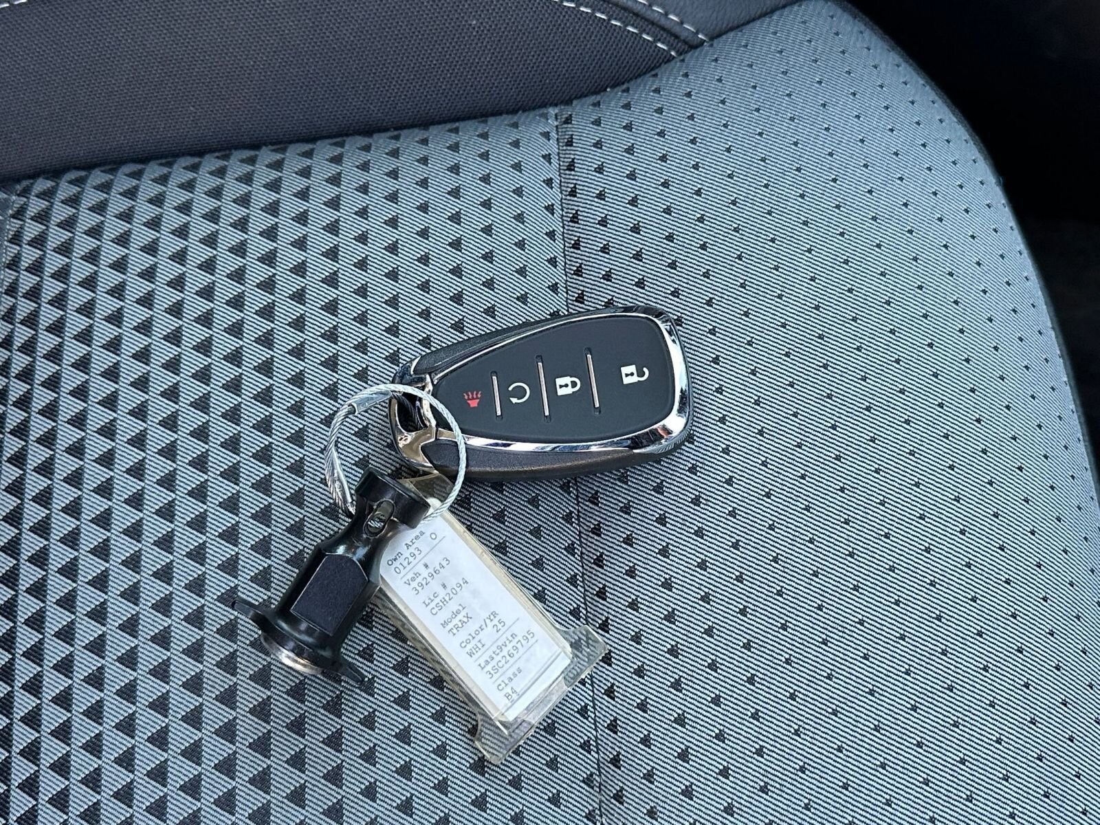 Thumbnail: 2025 Chevrolet Trax - 21