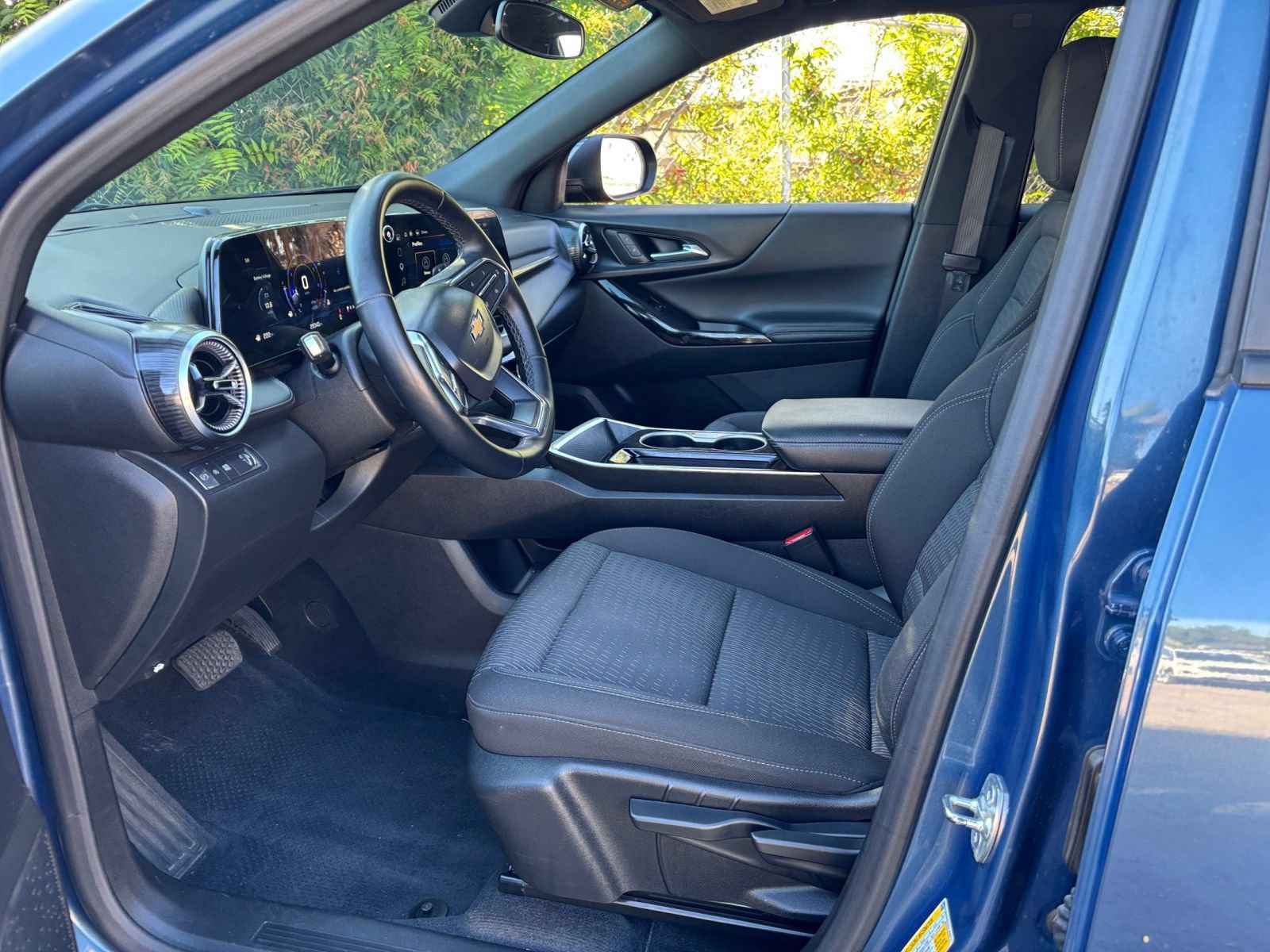 Thumbnail: 2025 Chevrolet Equinox - 27