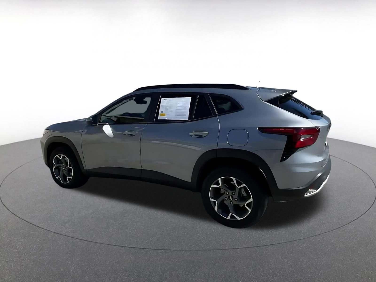 Thumbnail: 2025 Chevrolet Trax - 10