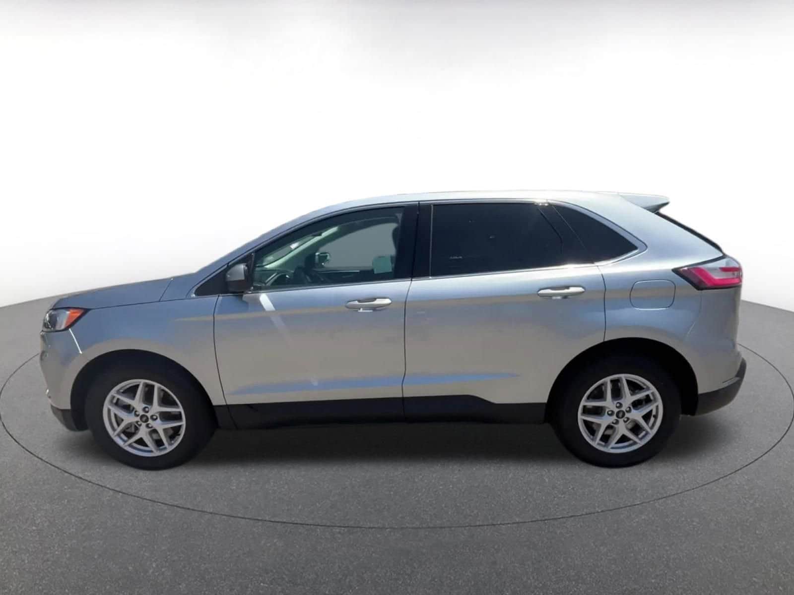 Thumbnail: 2024 Ford Edge - 9