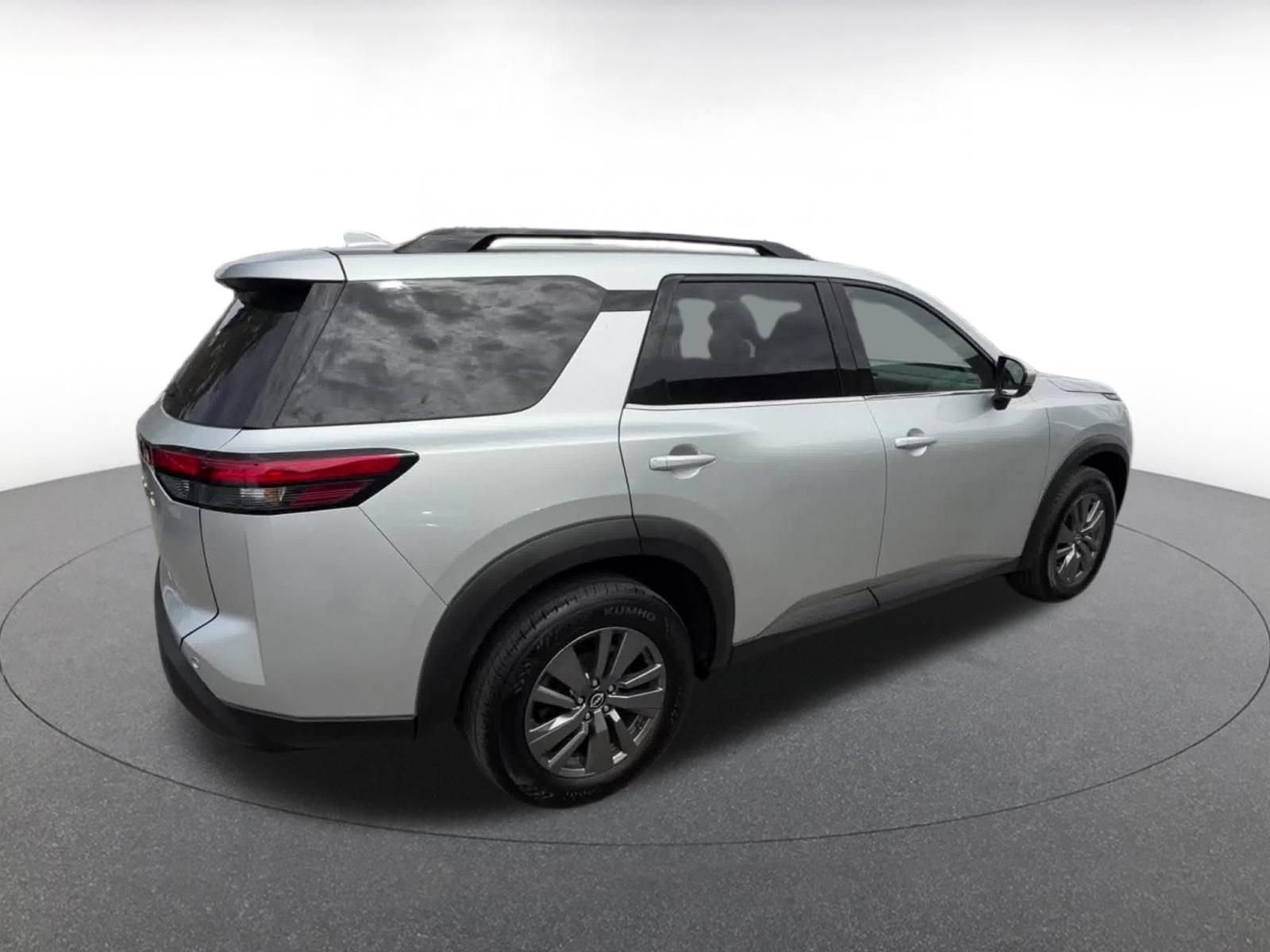 Thumbnail: 2025 Nissan Pathfinder - 14