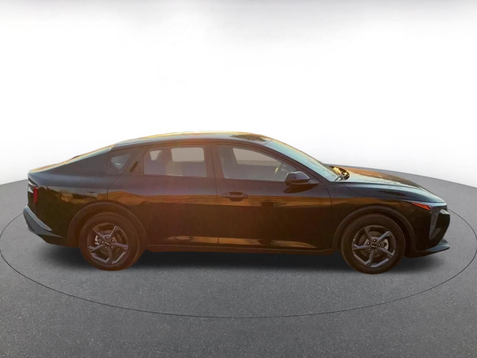 Thumbnail: 2025 Kia K4 - 16