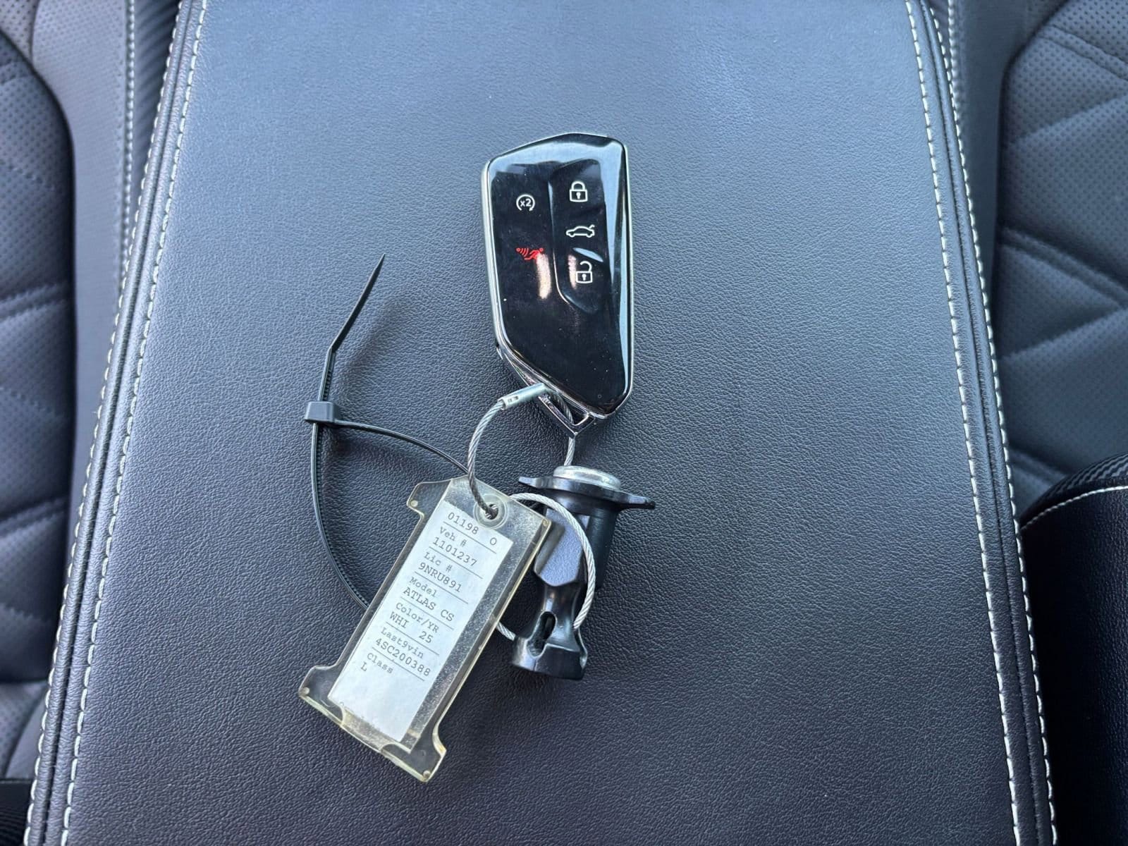 Thumbnail: 2025 Volkswagen Atlas - 22