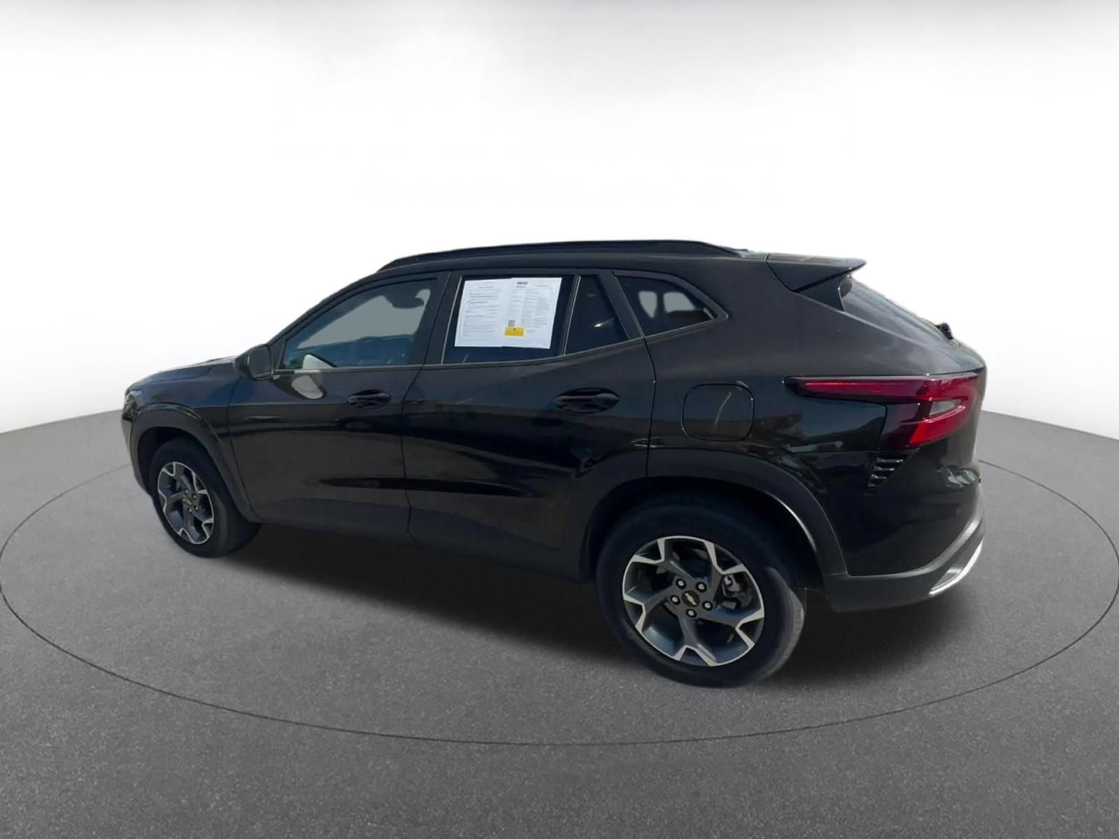 Thumbnail: 2025 Chevrolet Trax - 10