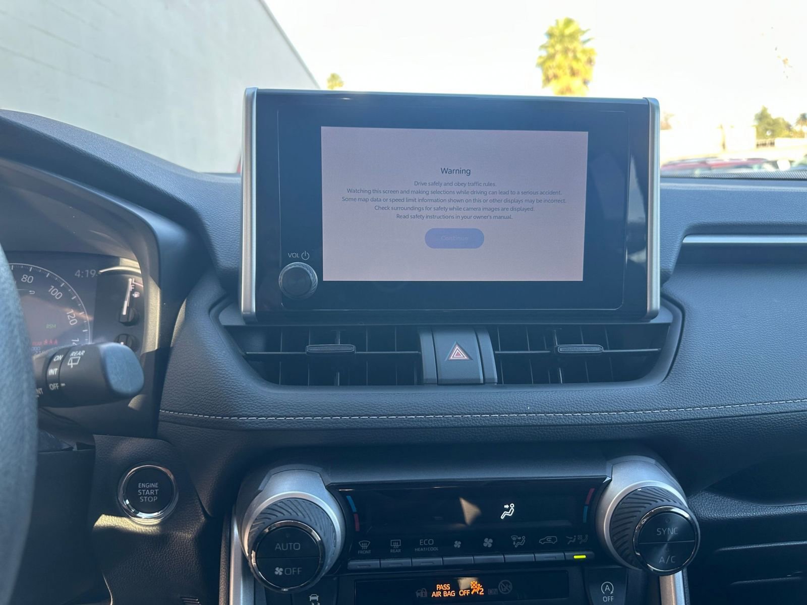 Thumbnail: 2025 Toyota RAV4 - 17