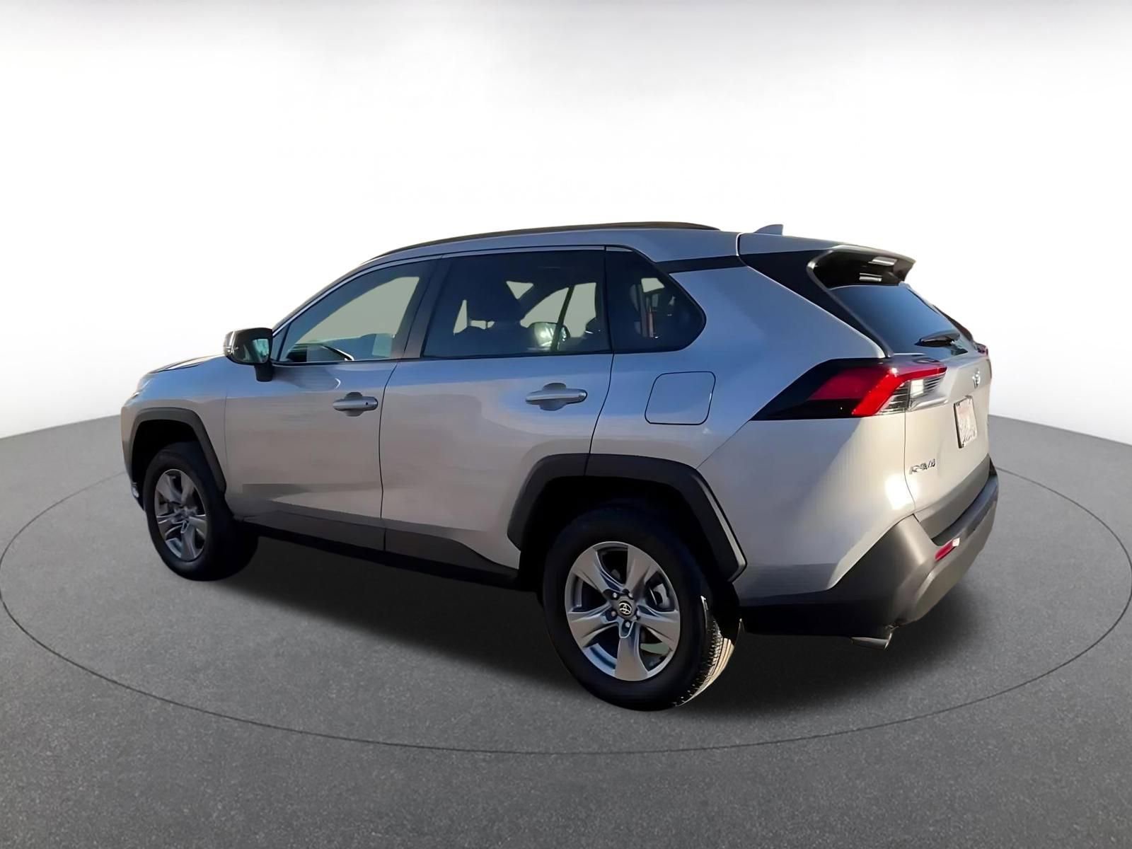 Thumbnail: 2025 Toyota RAV4 - 10