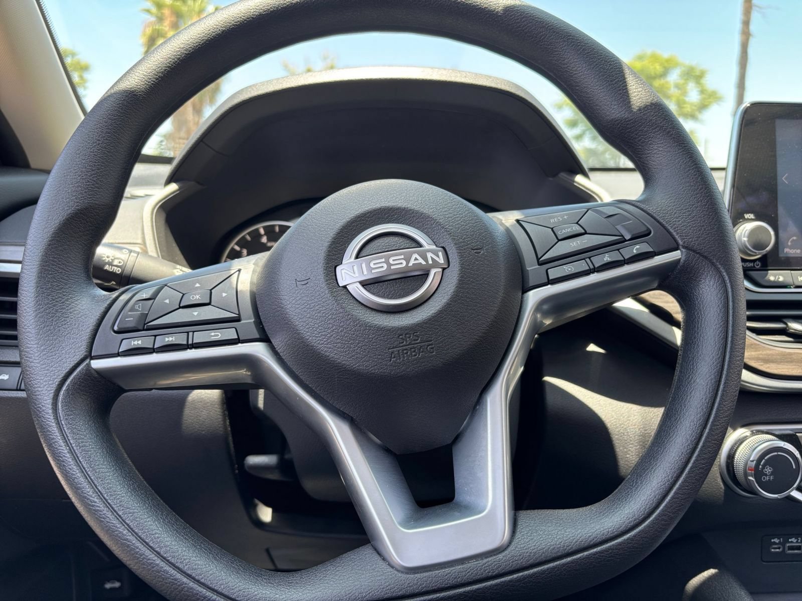 Thumbnail: 2025 Nissan Altima - 29