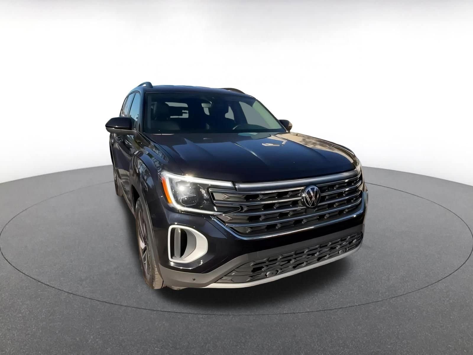 Thumbnail: 2025 Volkswagen Atlas - 3