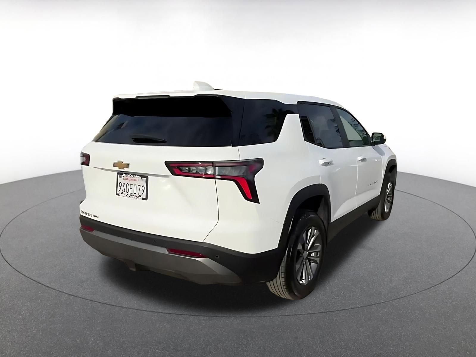 Thumbnail: 2025 Chevrolet Equinox - 14