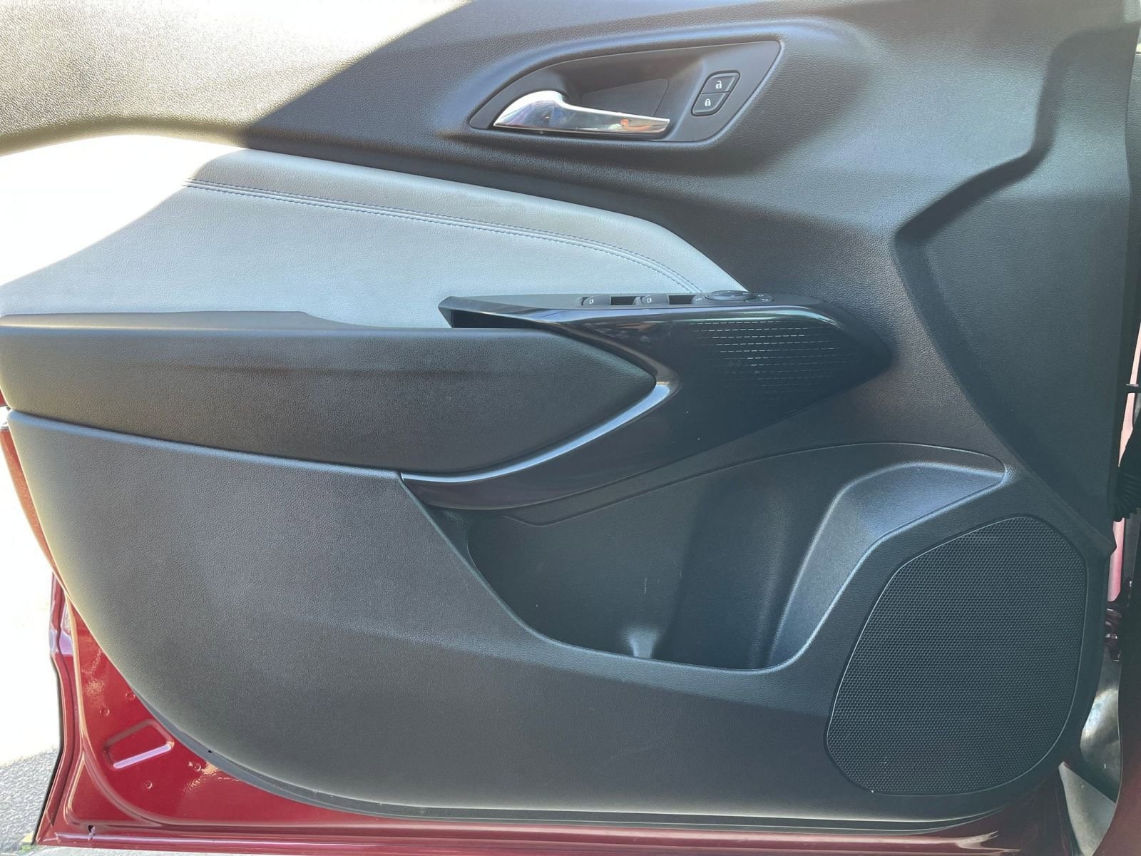 Thumbnail: 2025 Chevrolet Trax - 18