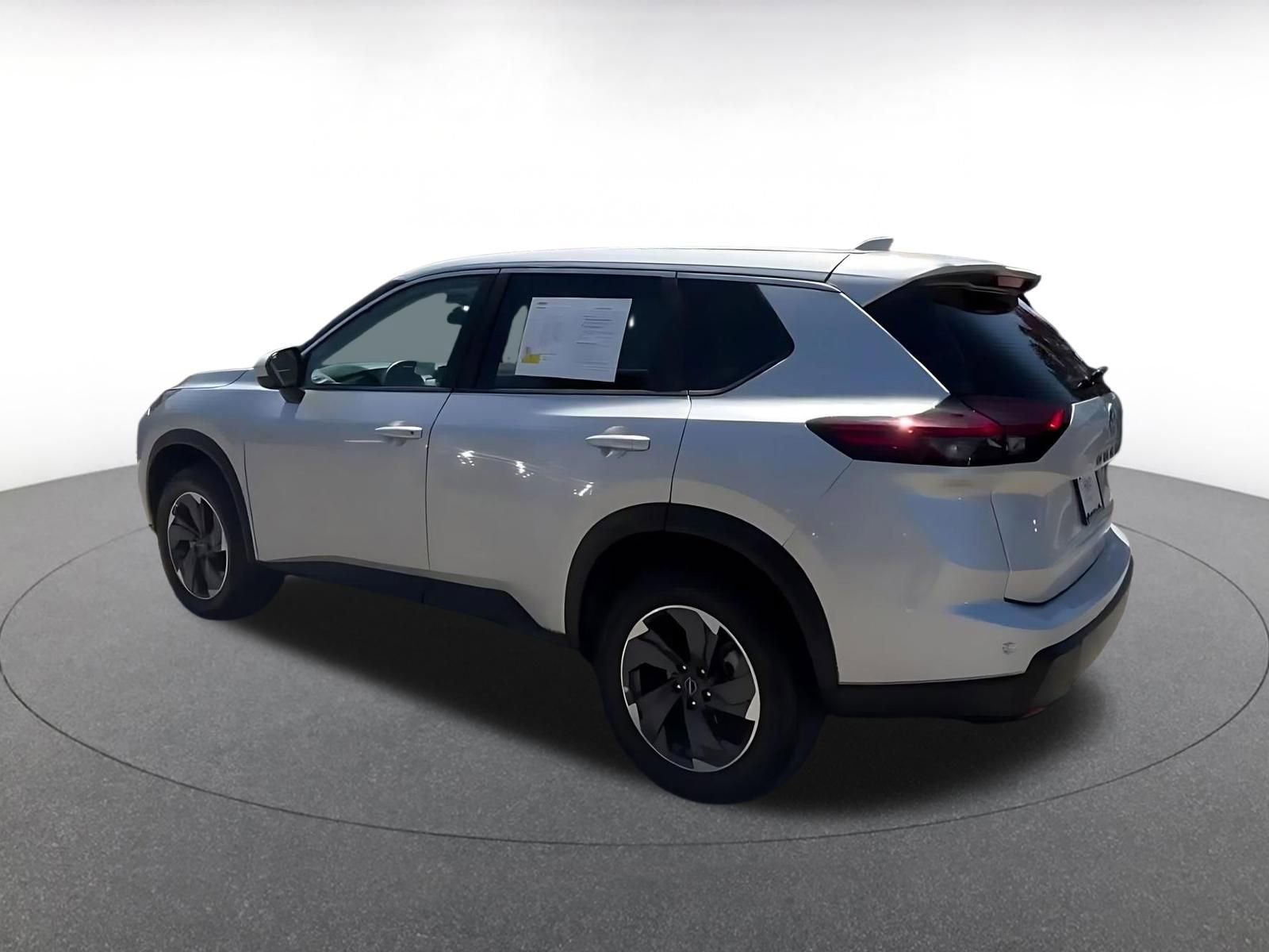 Thumbnail: 2025 Nissan Rogue - 10