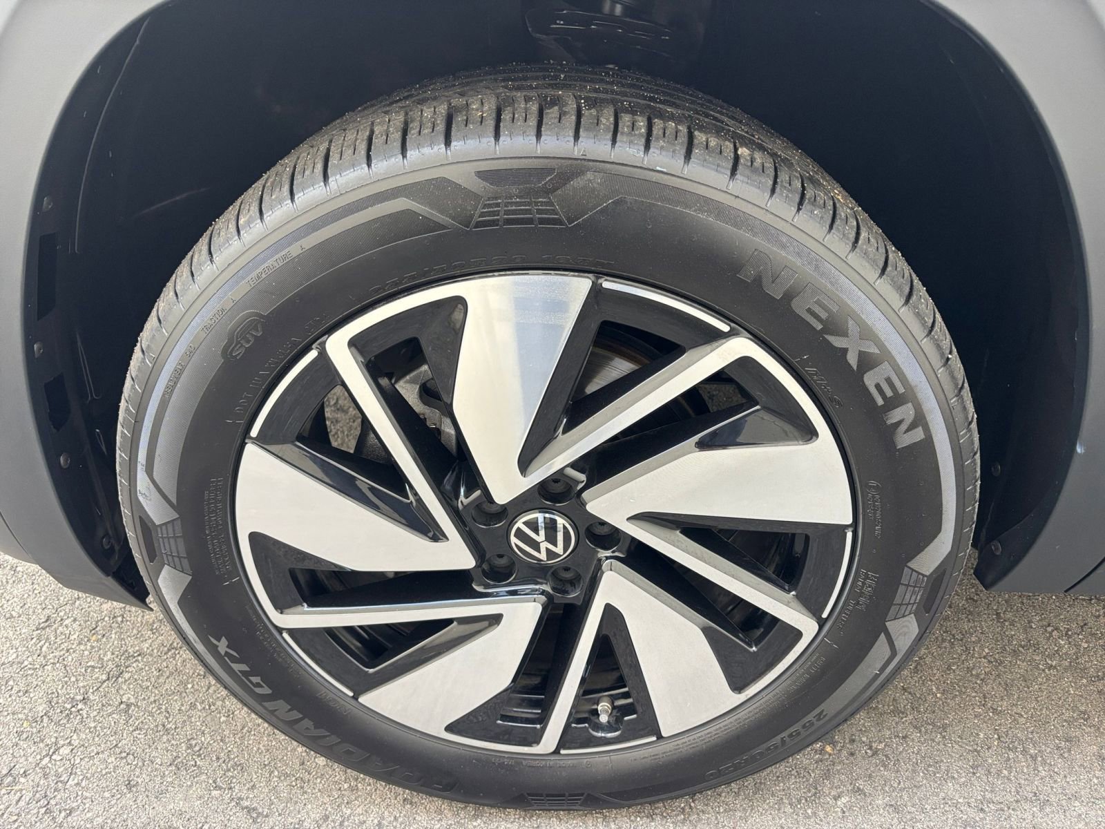 Thumbnail: 2025 Volkswagen Atlas - 31