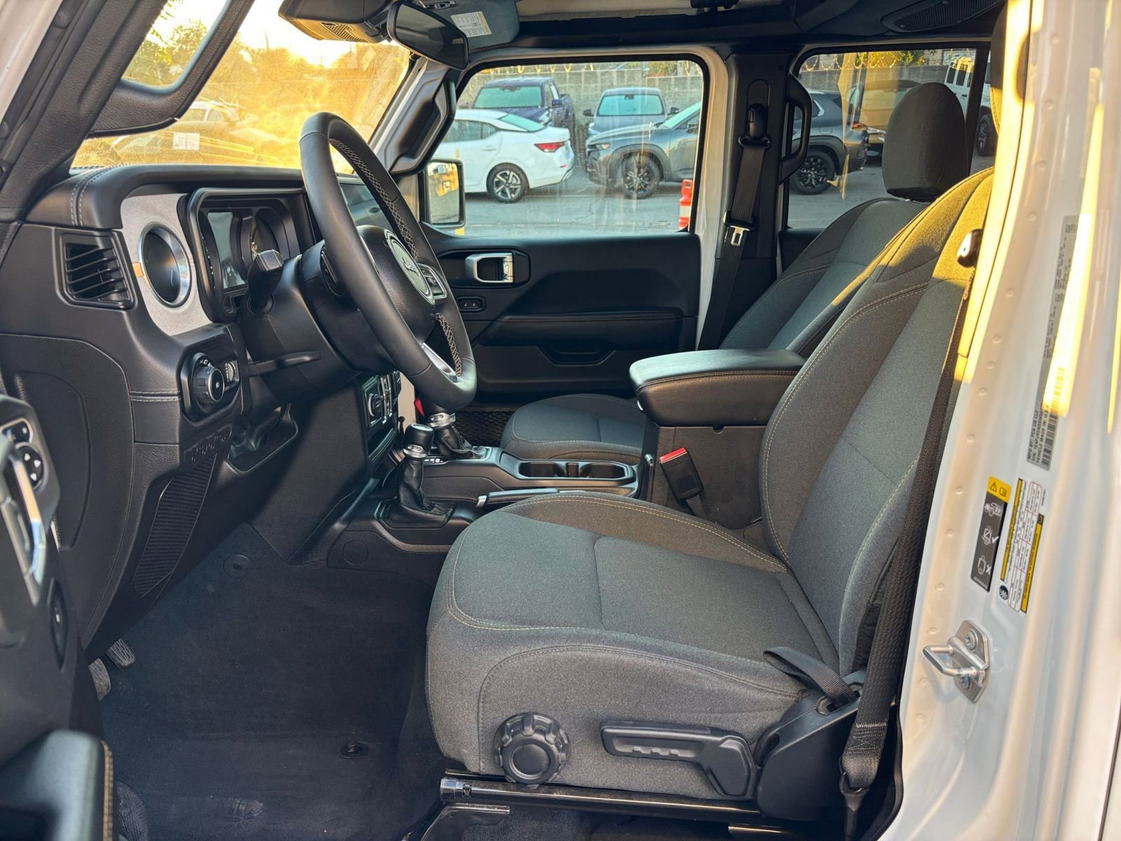 Thumbnail: 2025 Jeep Wrangler - 27