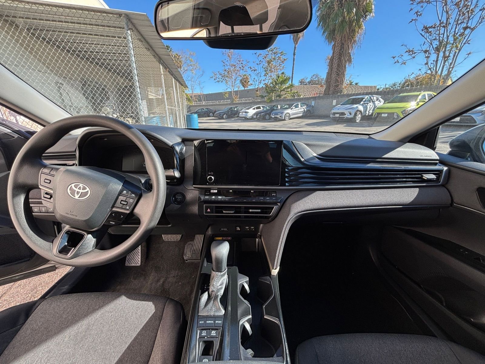 Thumbnail: 2025 Toyota Camry - 33