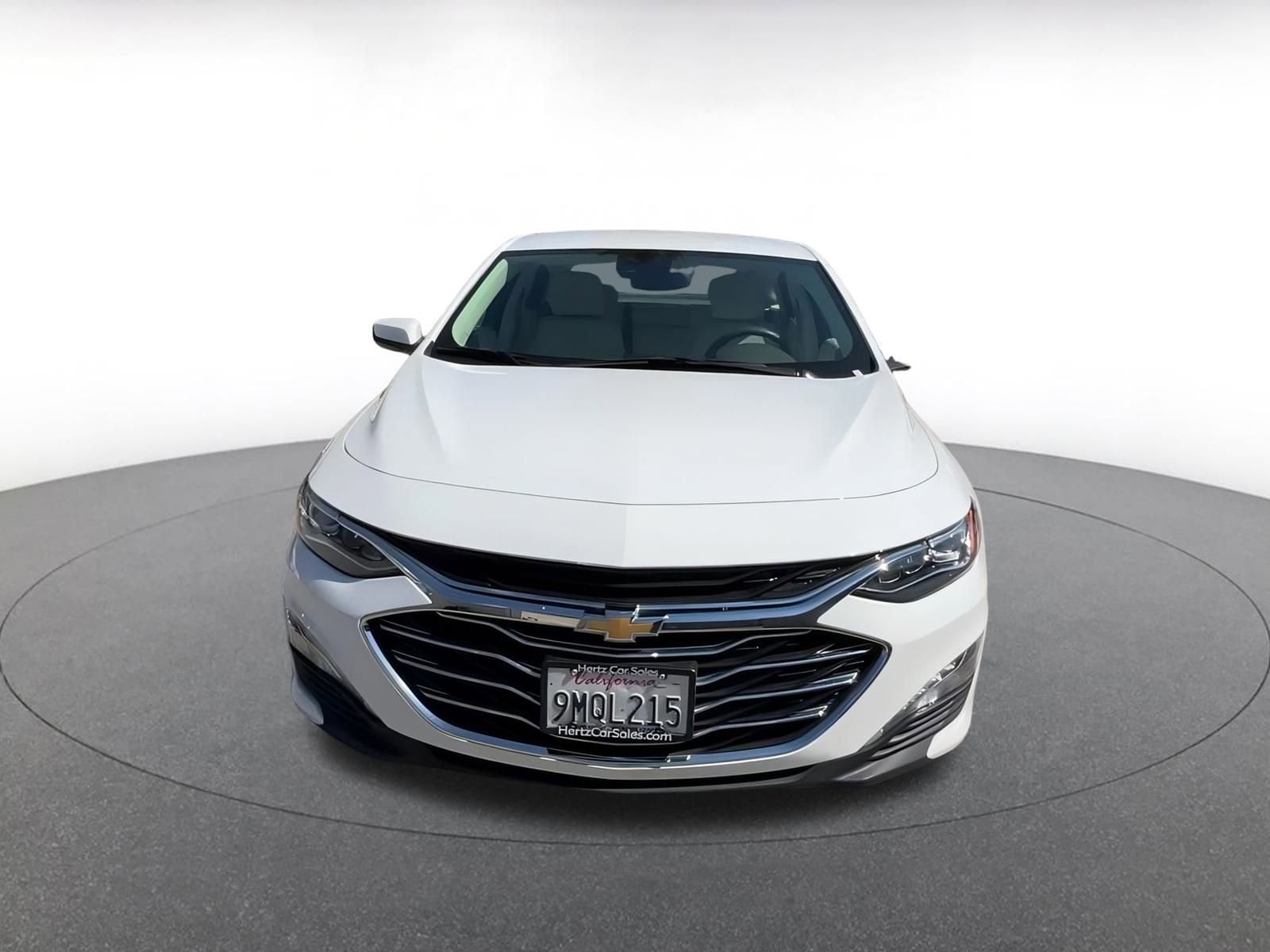 Thumbnail: 2024 Chevrolet Malibu - 4