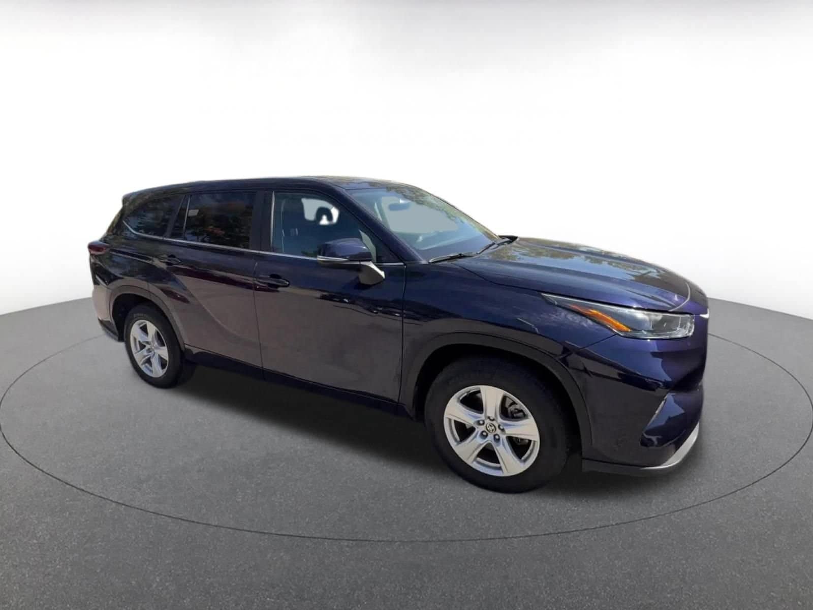 Thumbnail: 2025 Toyota Highlander - 2