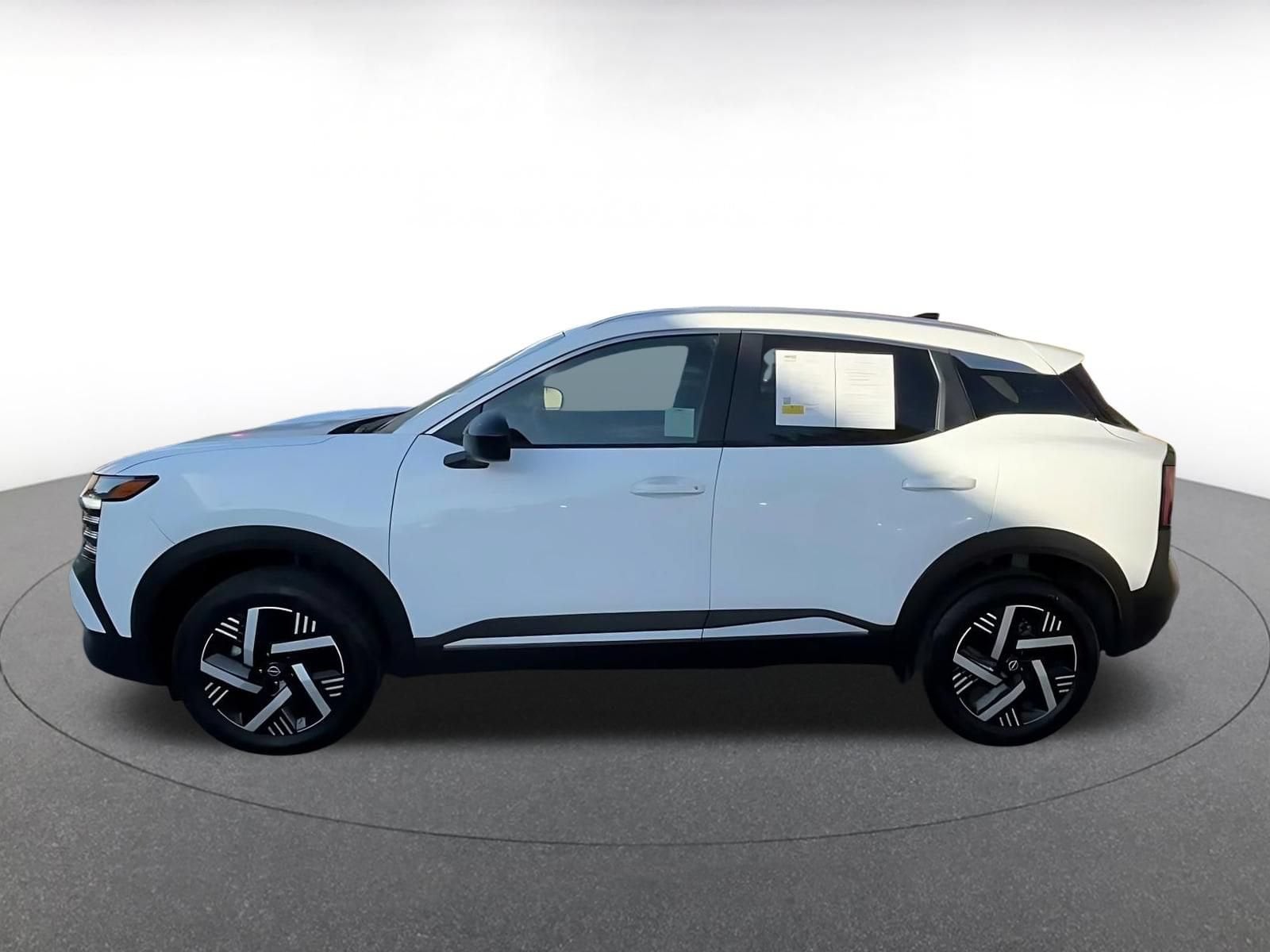 Thumbnail: 2026 Nissan Kicks - 8