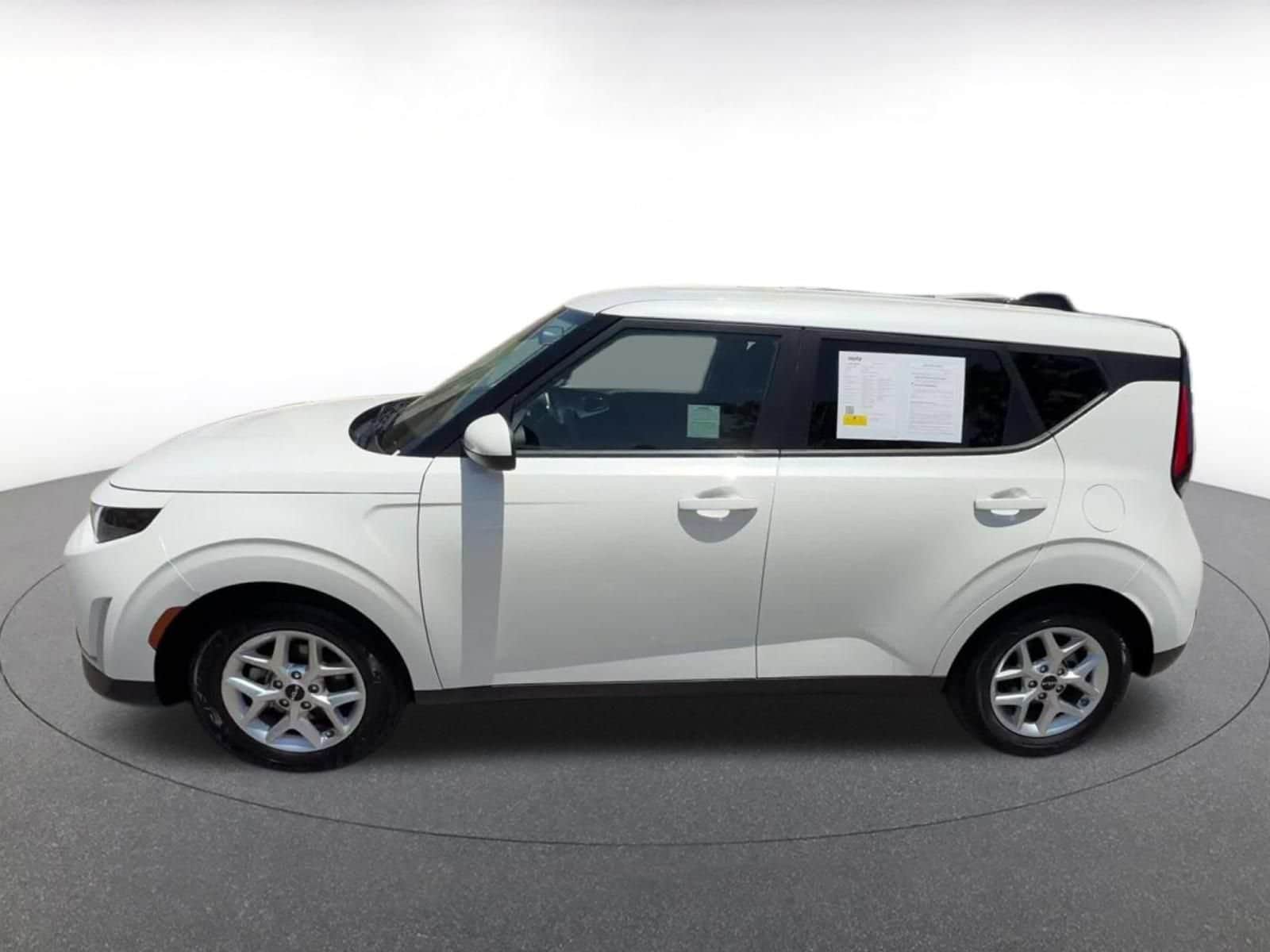 Thumbnail: 2025 Kia Soul - 9
