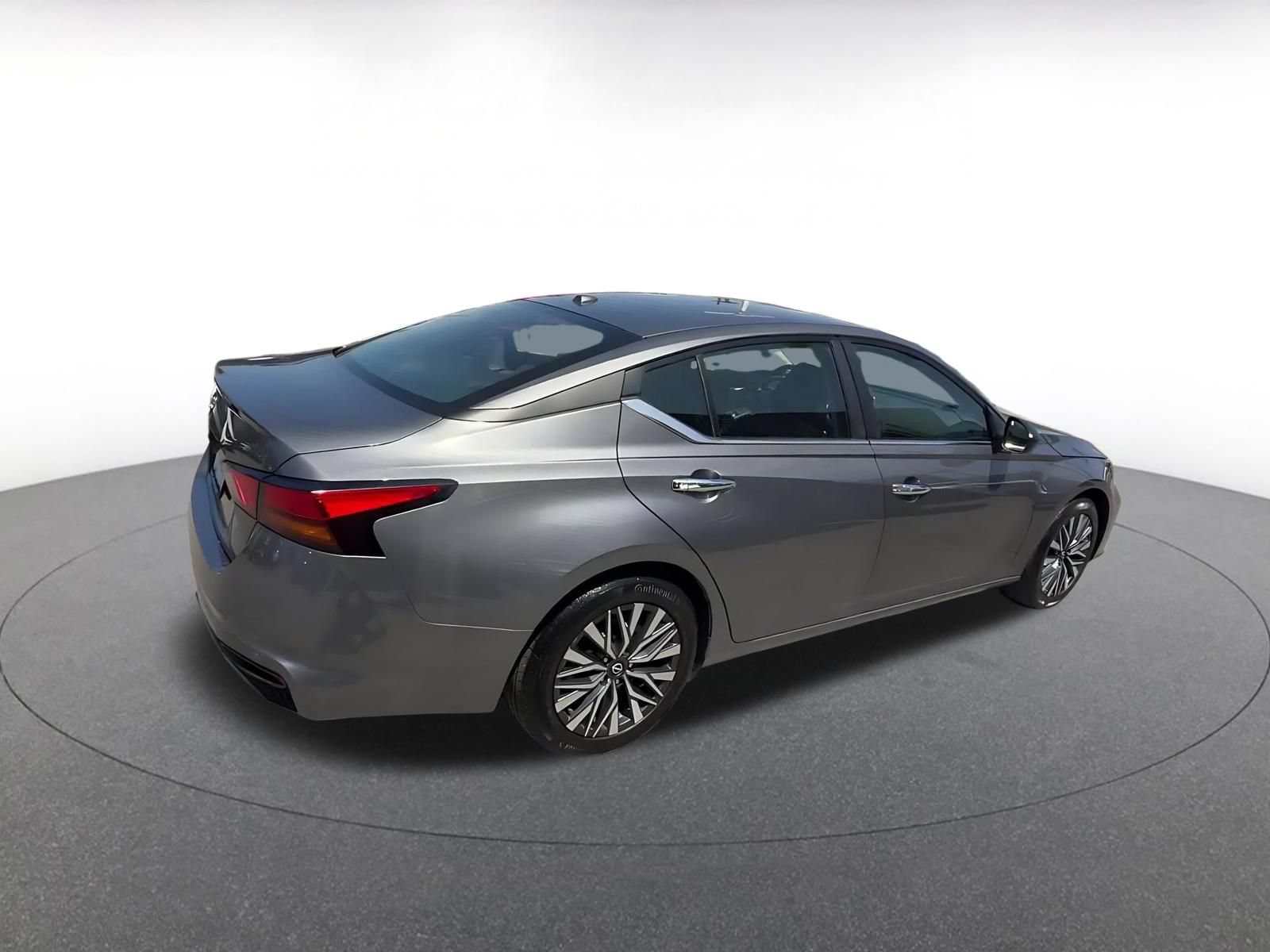 Thumbnail: 2025 Nissan Altima - 14