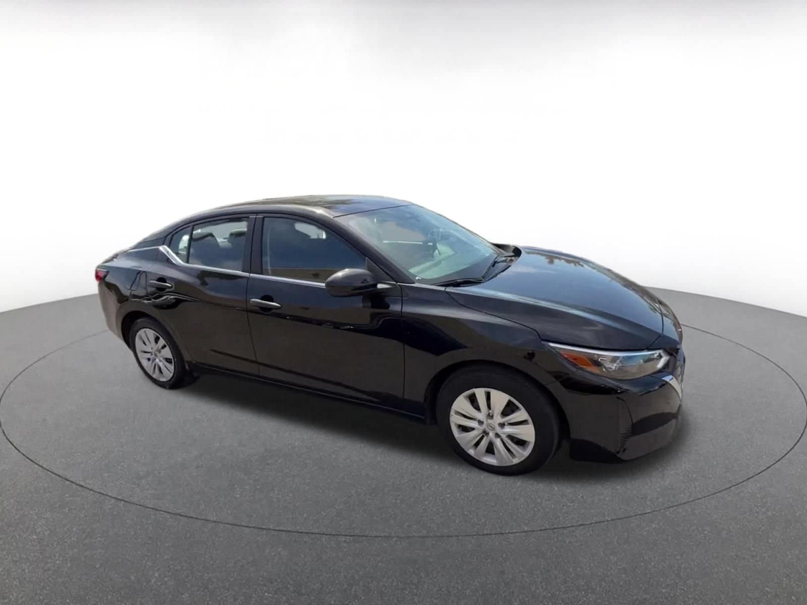 Thumbnail: 2025 Nissan Sentra - 2