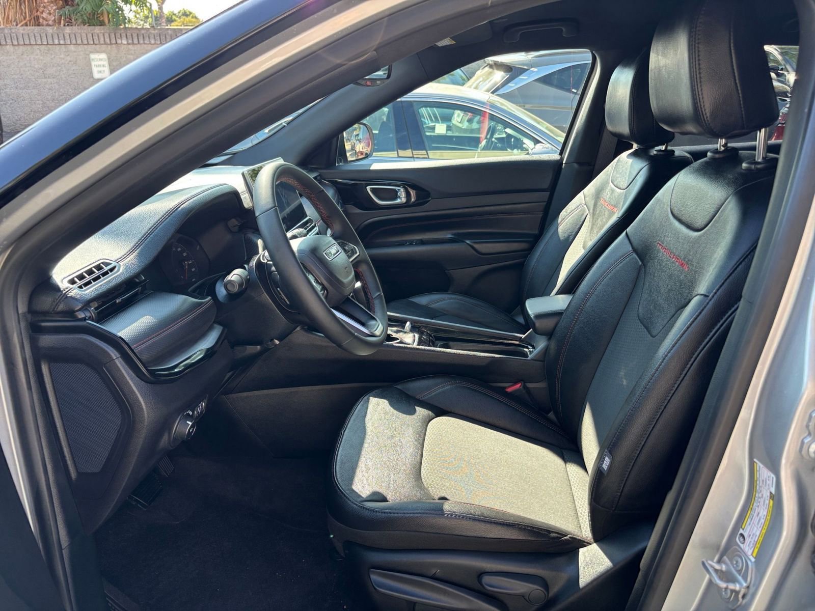 Thumbnail: 2025 Jeep Compass - 27