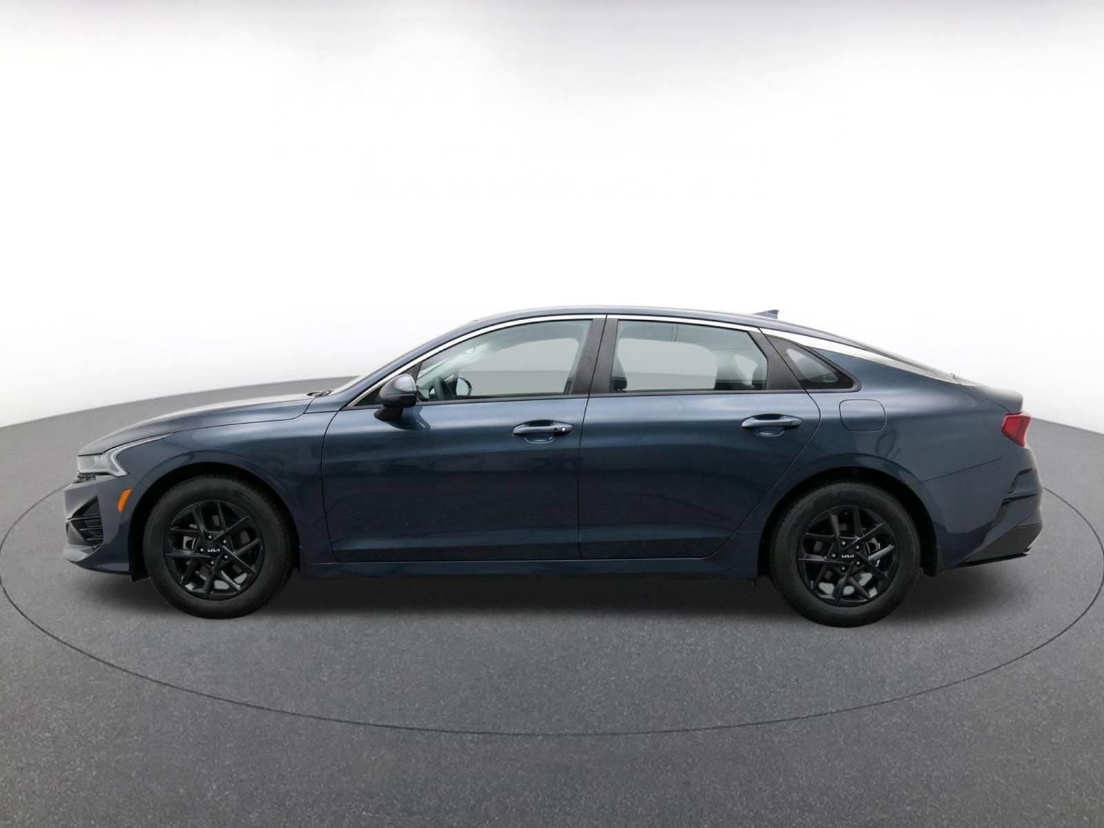 Thumbnail: 2025 Kia K5 - 4