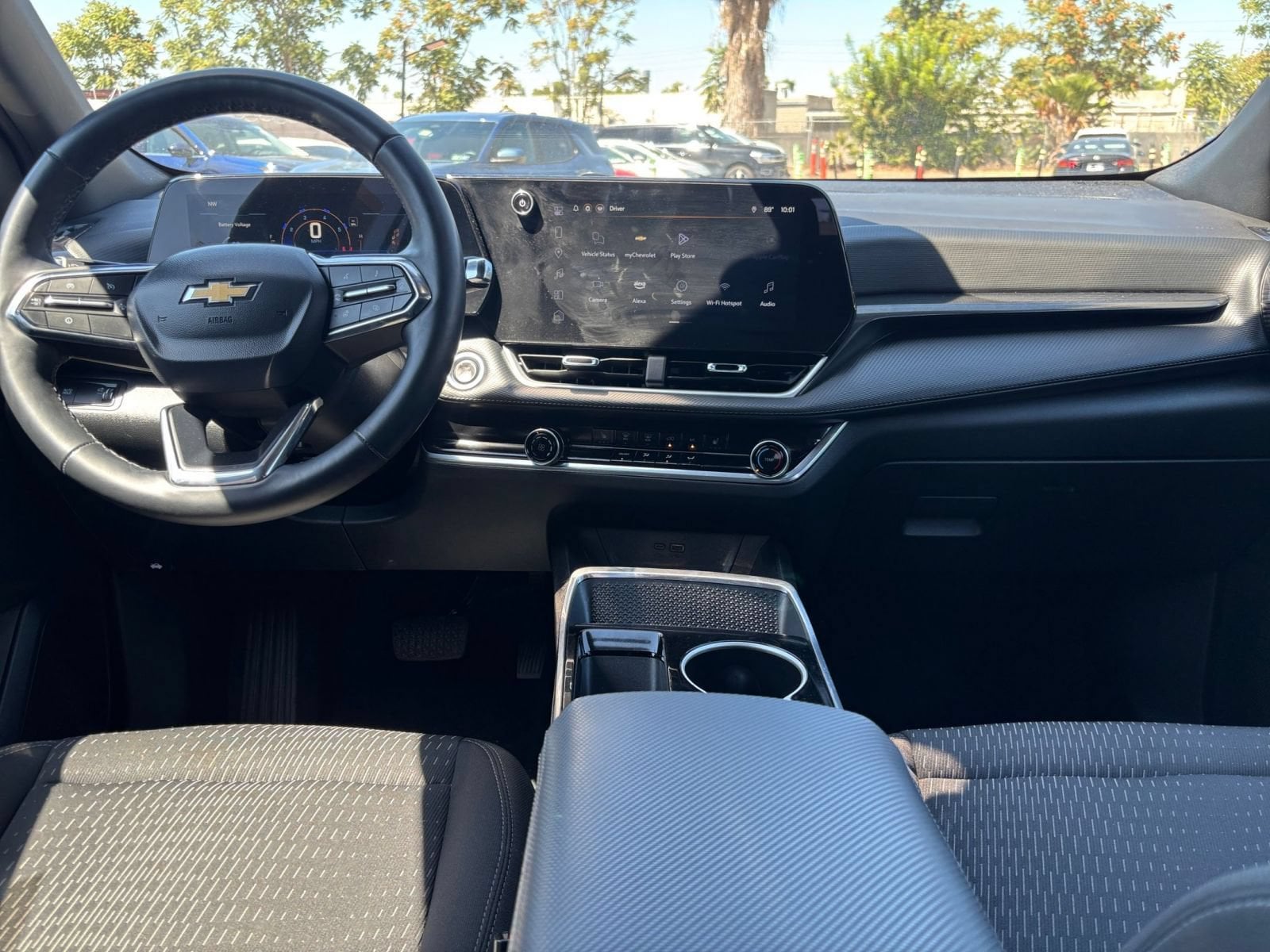 Thumbnail: 2025 Chevrolet Equinox - 32