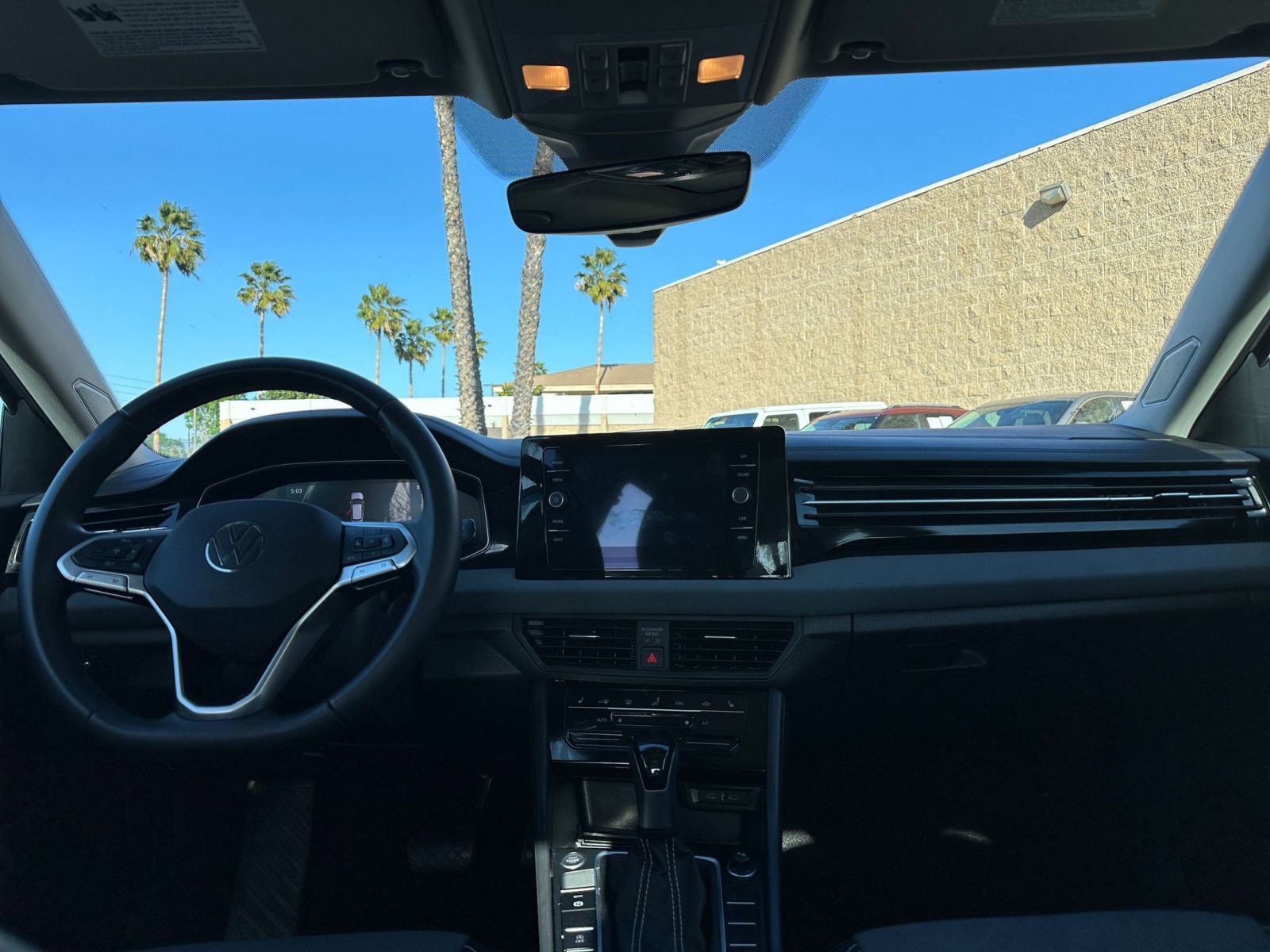 Thumbnail: 2025 Volkswagen Jetta - 35