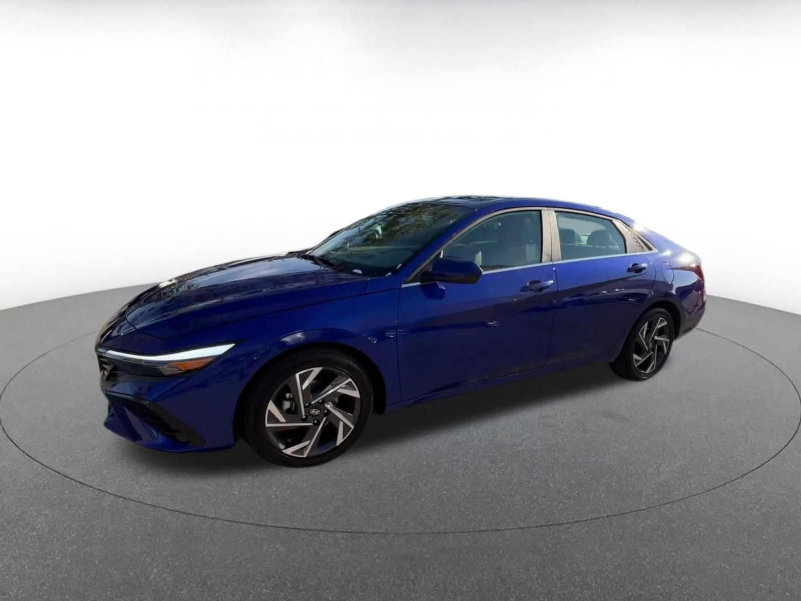 Thumbnail: 2025 Hyundai Elantra - 8