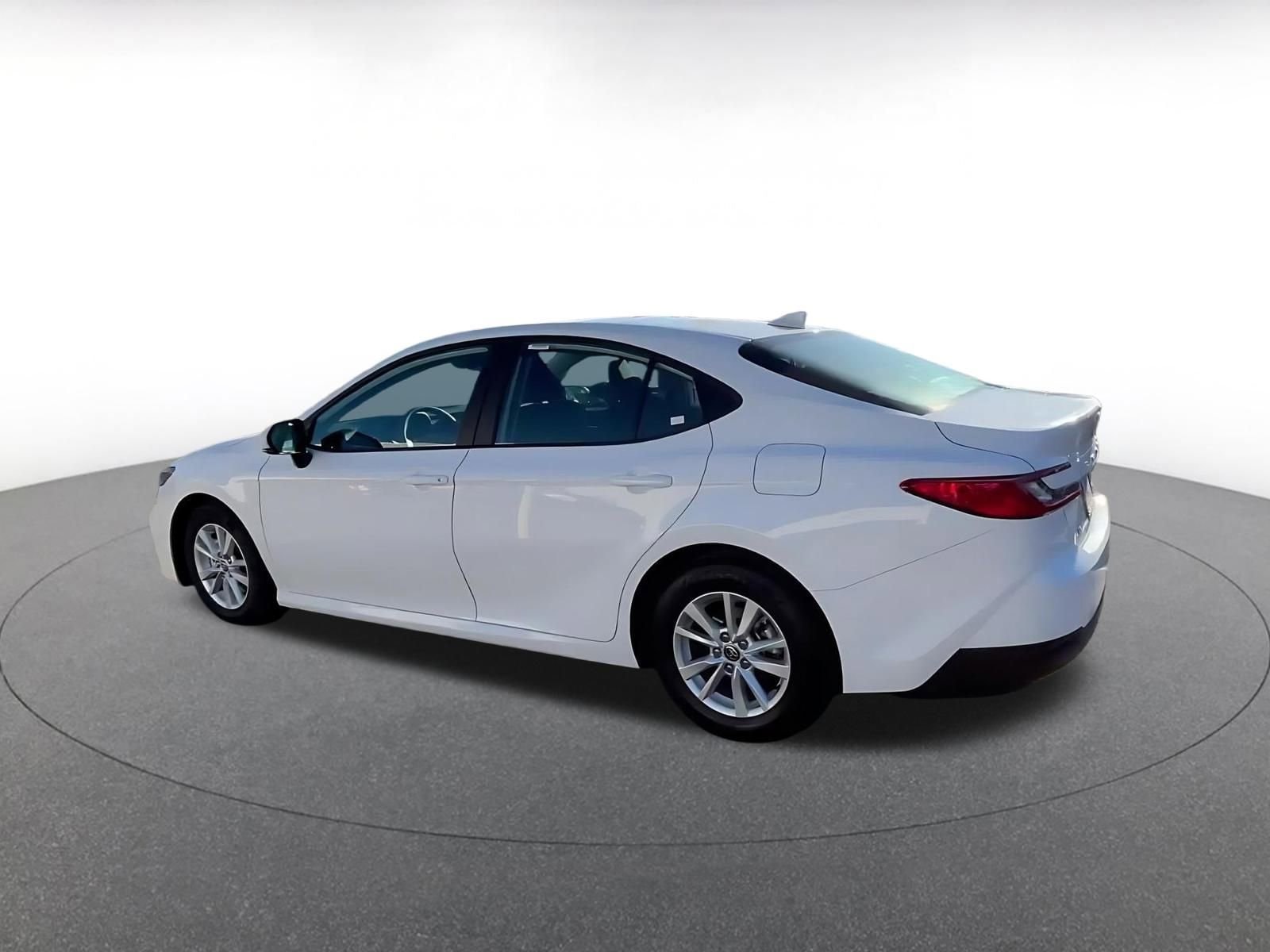 Thumbnail: 2025 Toyota Camry - 10