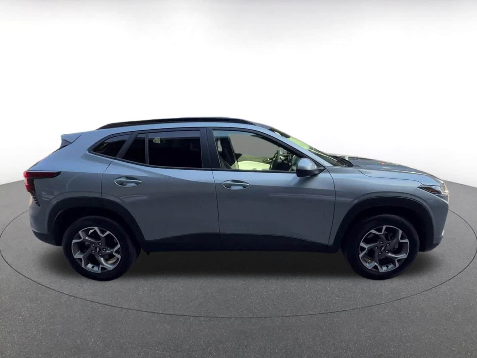 Thumbnail: 2025 Chevrolet Trax - 16