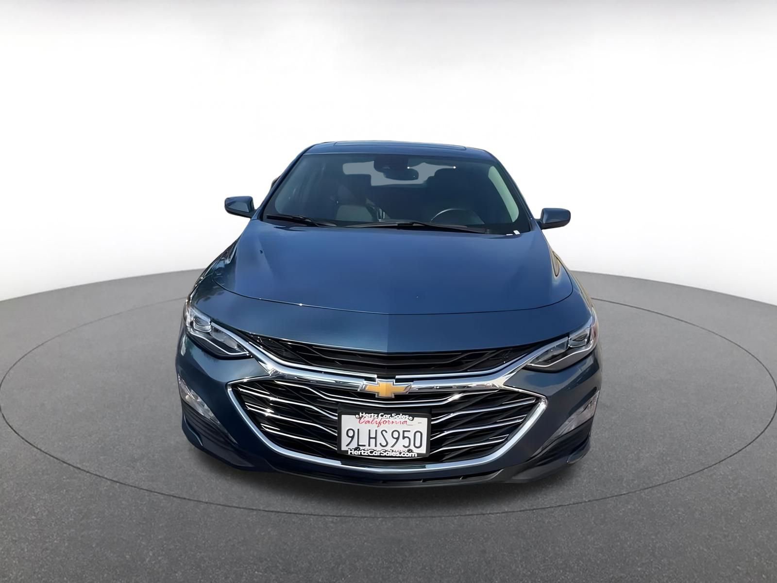 Thumbnail: 2024 Chevrolet Malibu - 4