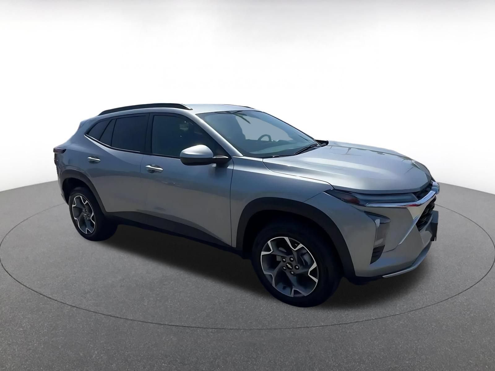 Thumbnail: 2025 Chevrolet Trax - 2