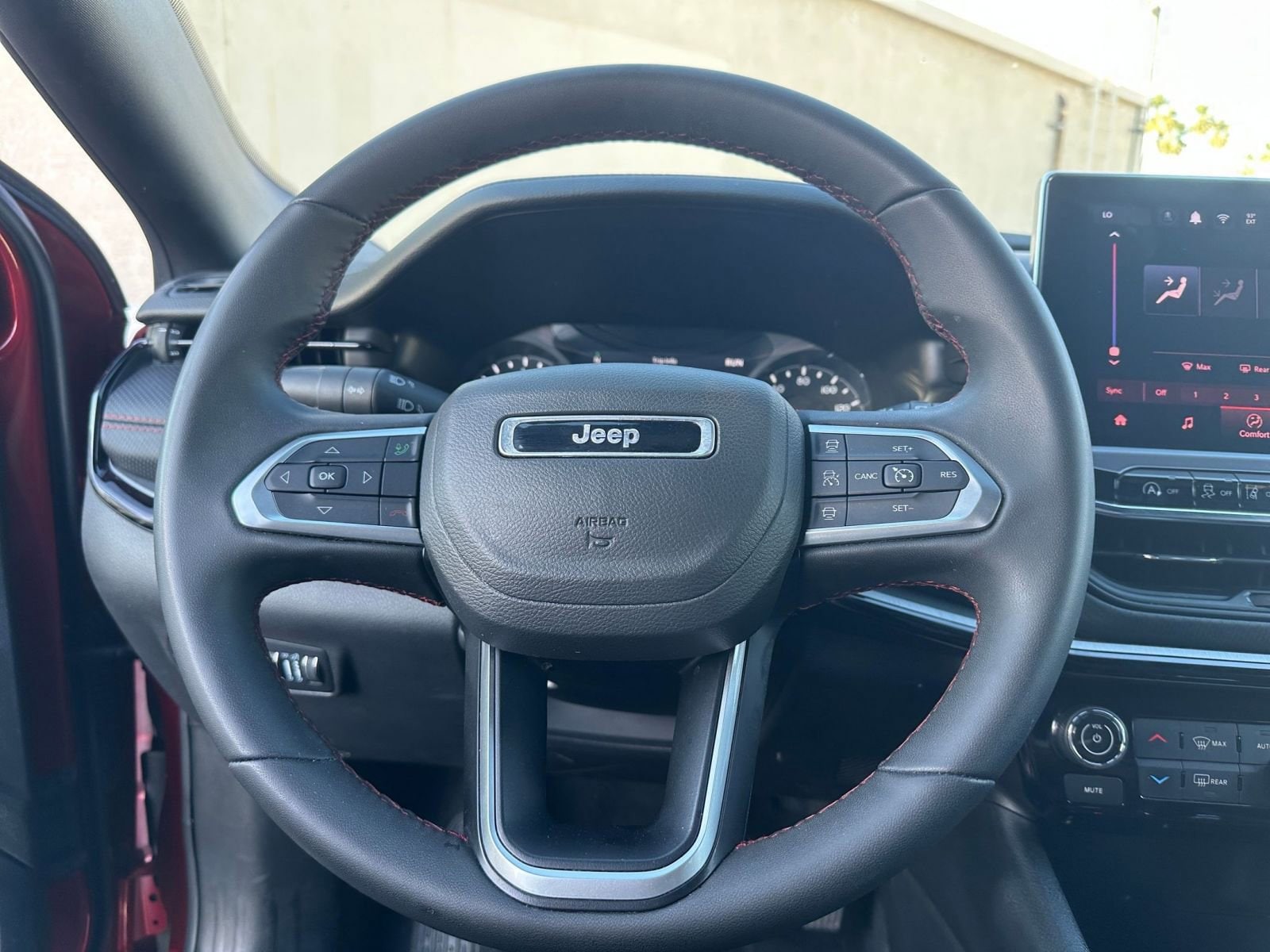 Thumbnail: 2025 Jeep Compass - 27