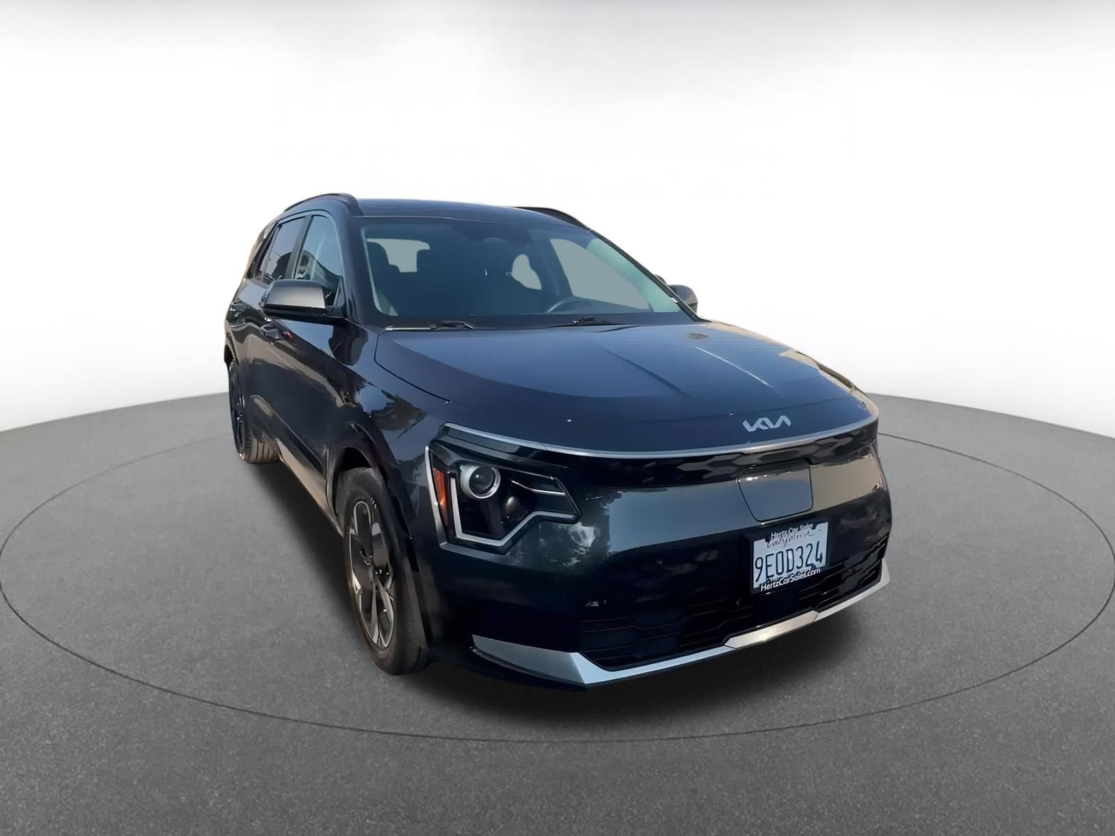 Thumbnail: 2023 Kia Niro - 3